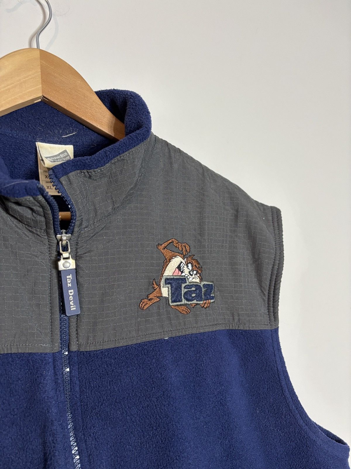 Warner Bros Vintage Warner Bros Taz Vest Size US XL / EU 56 / 4 - 2 Thumbnail