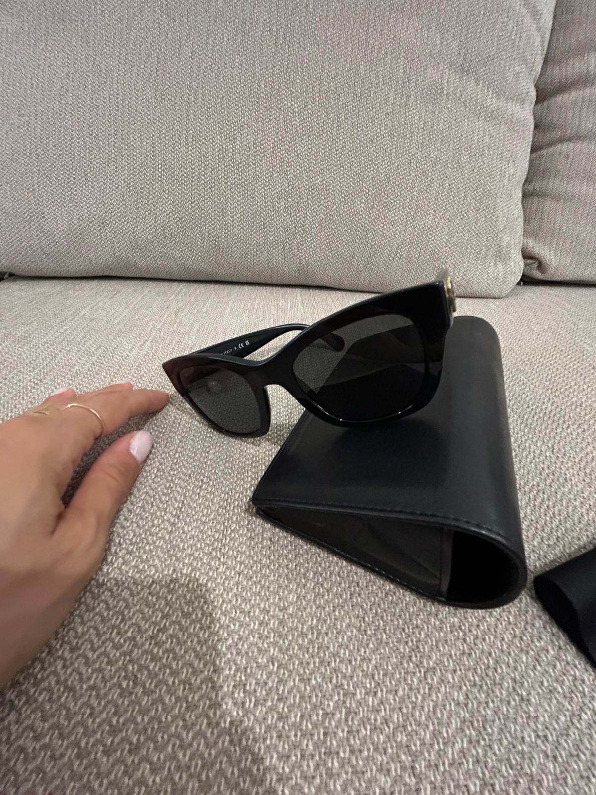 Chanel Chanel Black Frame "CC" Heart Logo Sunglasses Size ONE SIZE - 5 Thumbnail