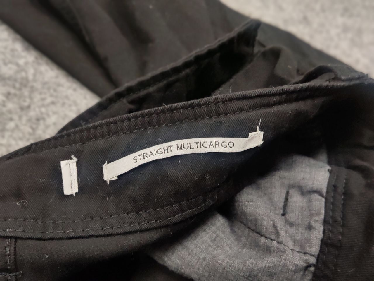 Japanese Brand Vintage Japanese Black Straight Multi Cargo Pants Y2K Style Size US 30 / EU 46 - 13 Thumbnail