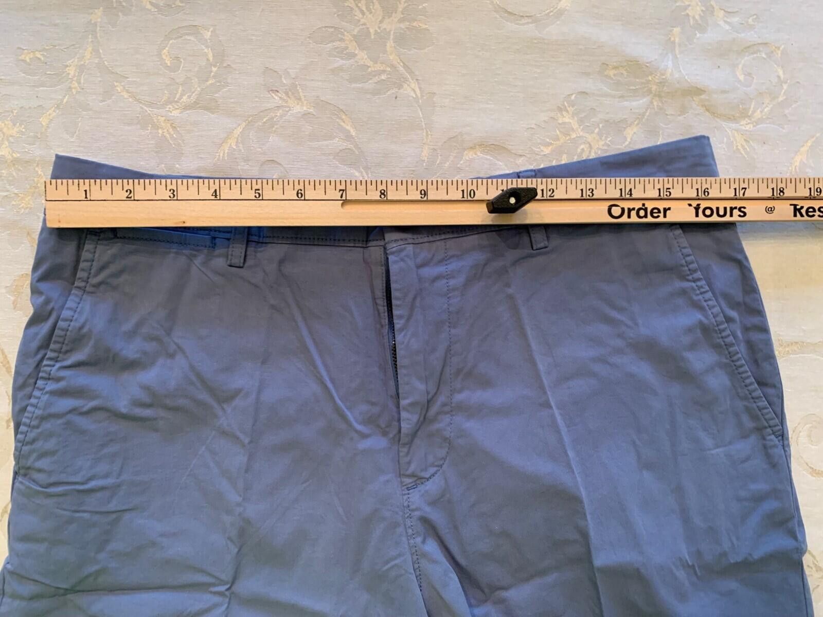 Other Amazon Essentials Men's Slim Fit 5" Flat-Front Shorts Size US 34 / EU 50 - 6 Thumbnail