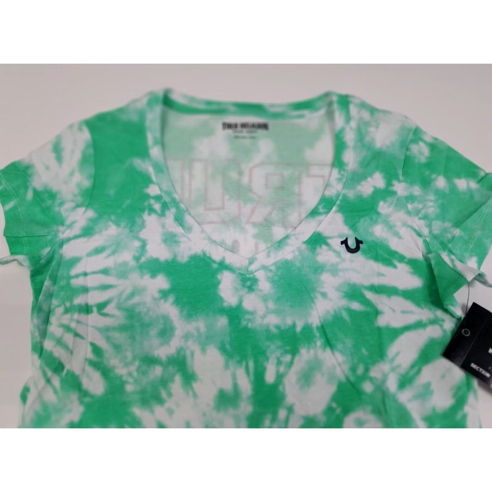 True Religion True Religion Buddha Logo V-Neck Tee T-Shirt L Mint Tie Dye Women’s Regular Size Green TieDye Graphic Print 100% Cotton Short Sleeve NWT Size L / US 10 / IT 46 - 4 Thumbnail