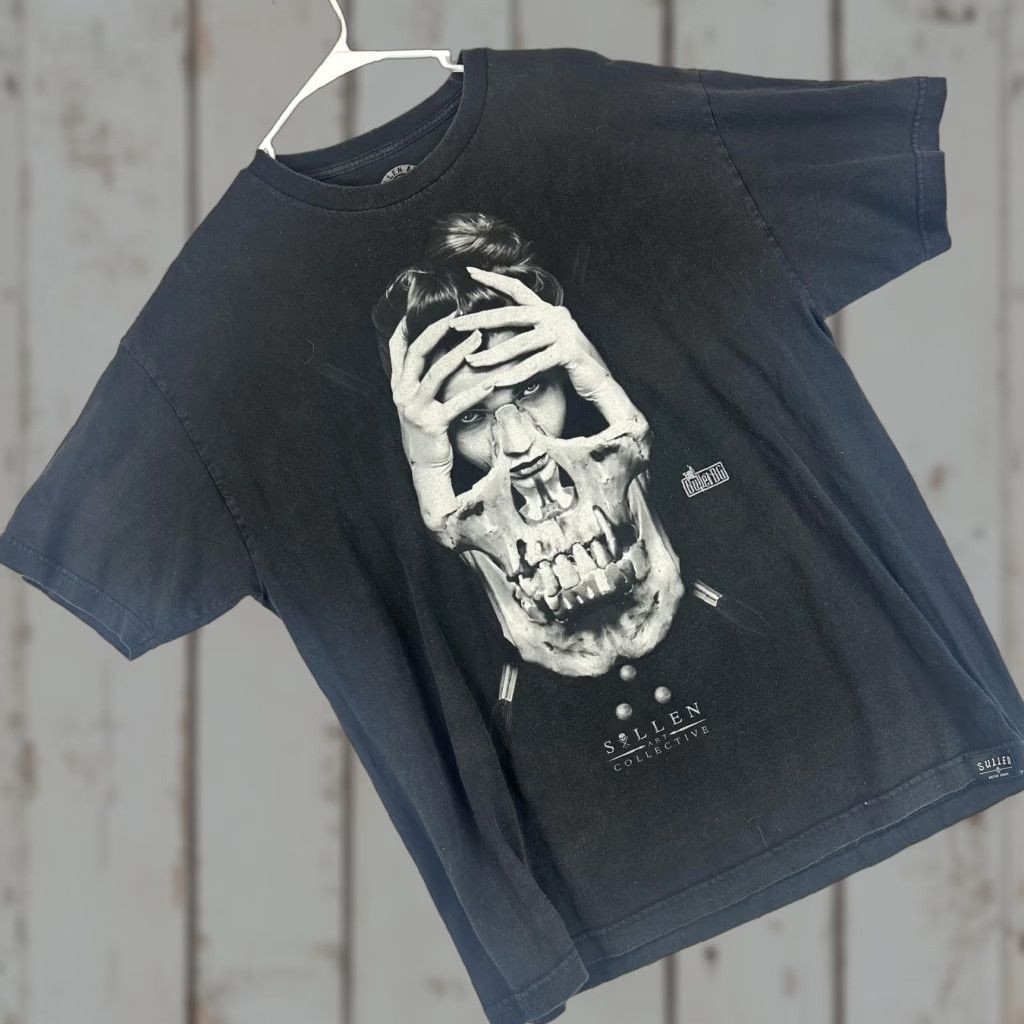Vintage Sullen Art Collective Shirt Mens XL Skull Graphic Tattoo Artist Series ButlerBG Black Crew Neck Short Sleeve Graphic Print 90s Gothic Mens Size US XL / EU 56 / 4 - 1 Thumbnail
