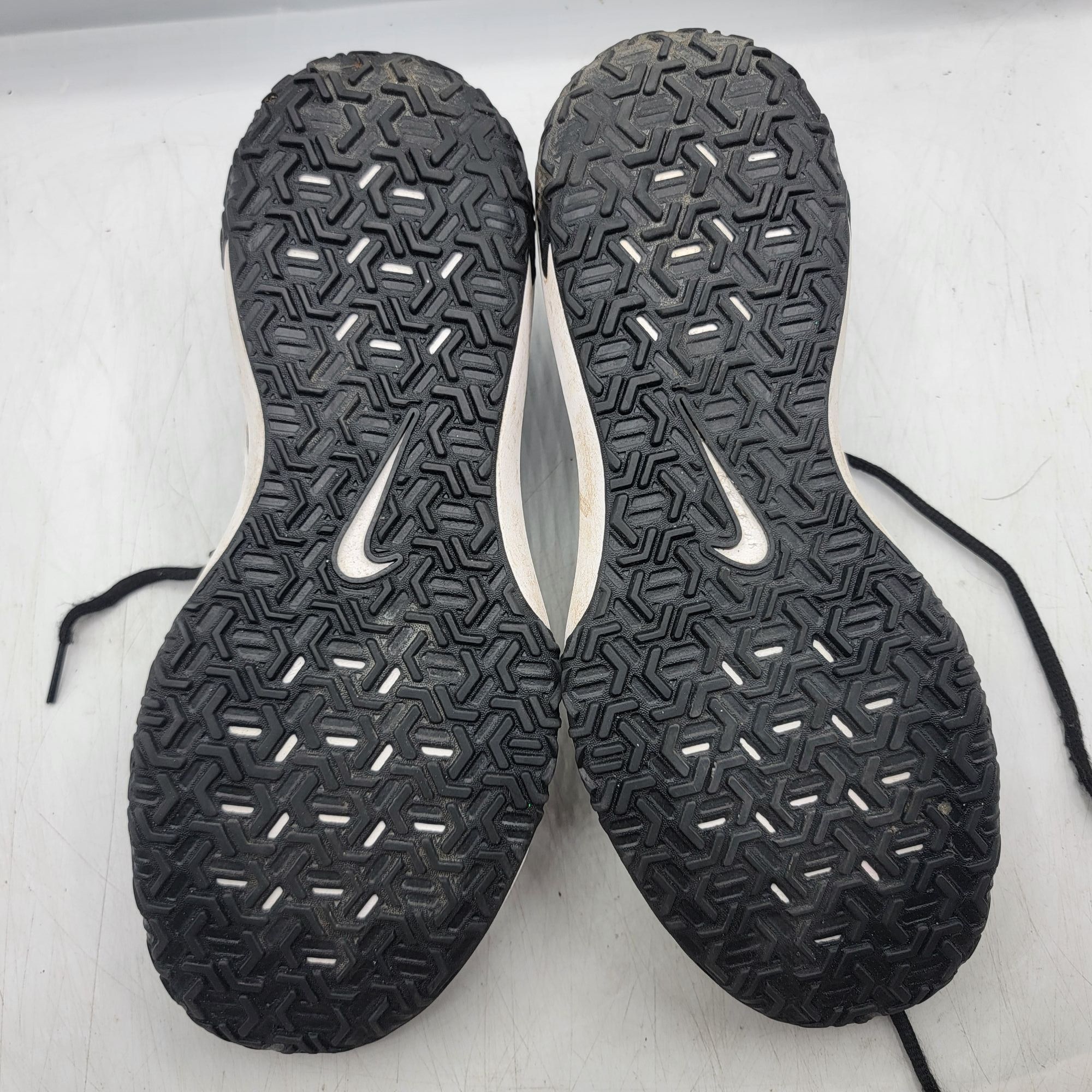 Nike Nike Varsity Compete TR 3 Mens 10 Light Smoke Grey Black Whi Size US 10 / EU 43 - 8 Thumbnail