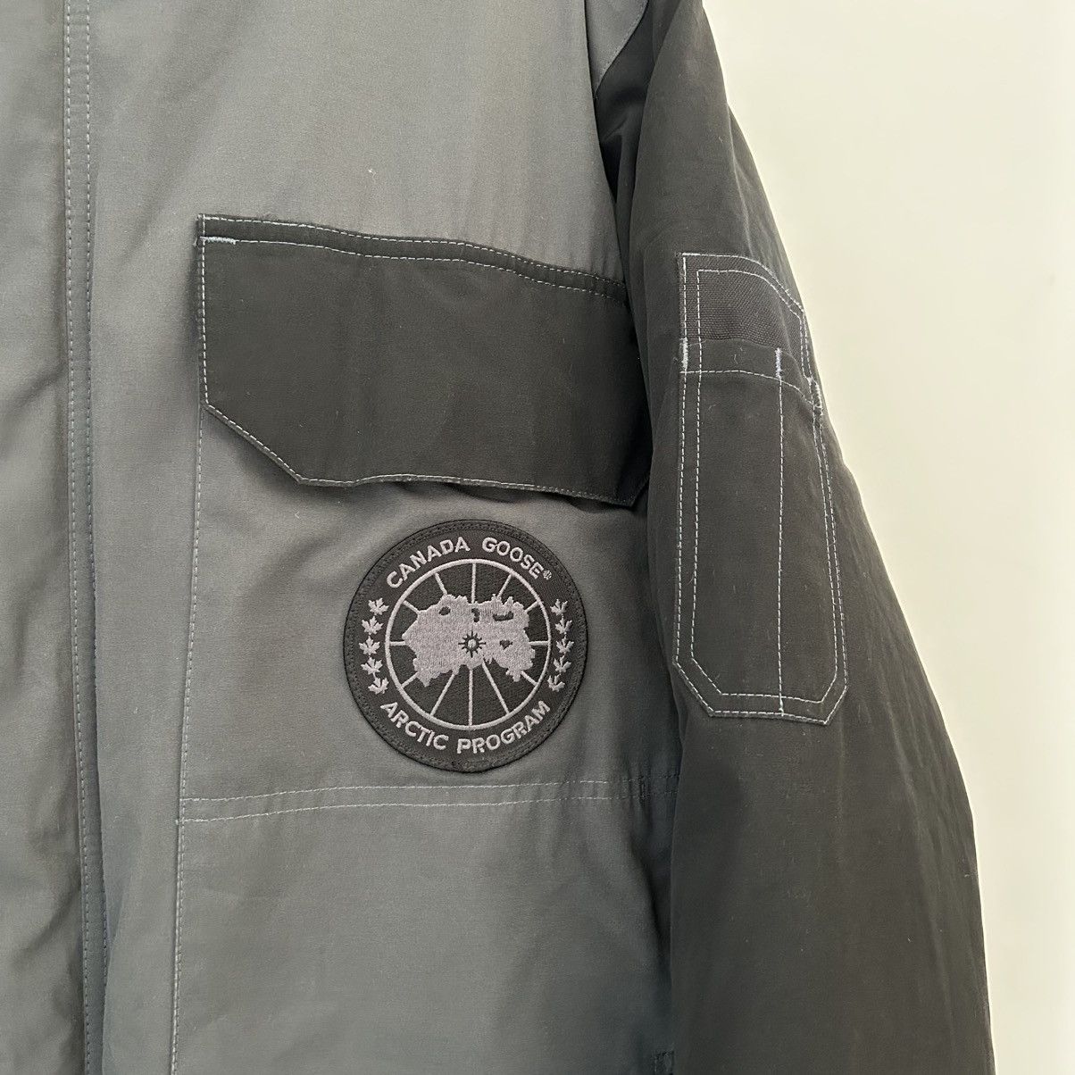 Canada Goose Canada Goose Black Label Fur Expedition Parka Grey Black Size US M / EU 48-50 / 2 - 6 Thumbnail