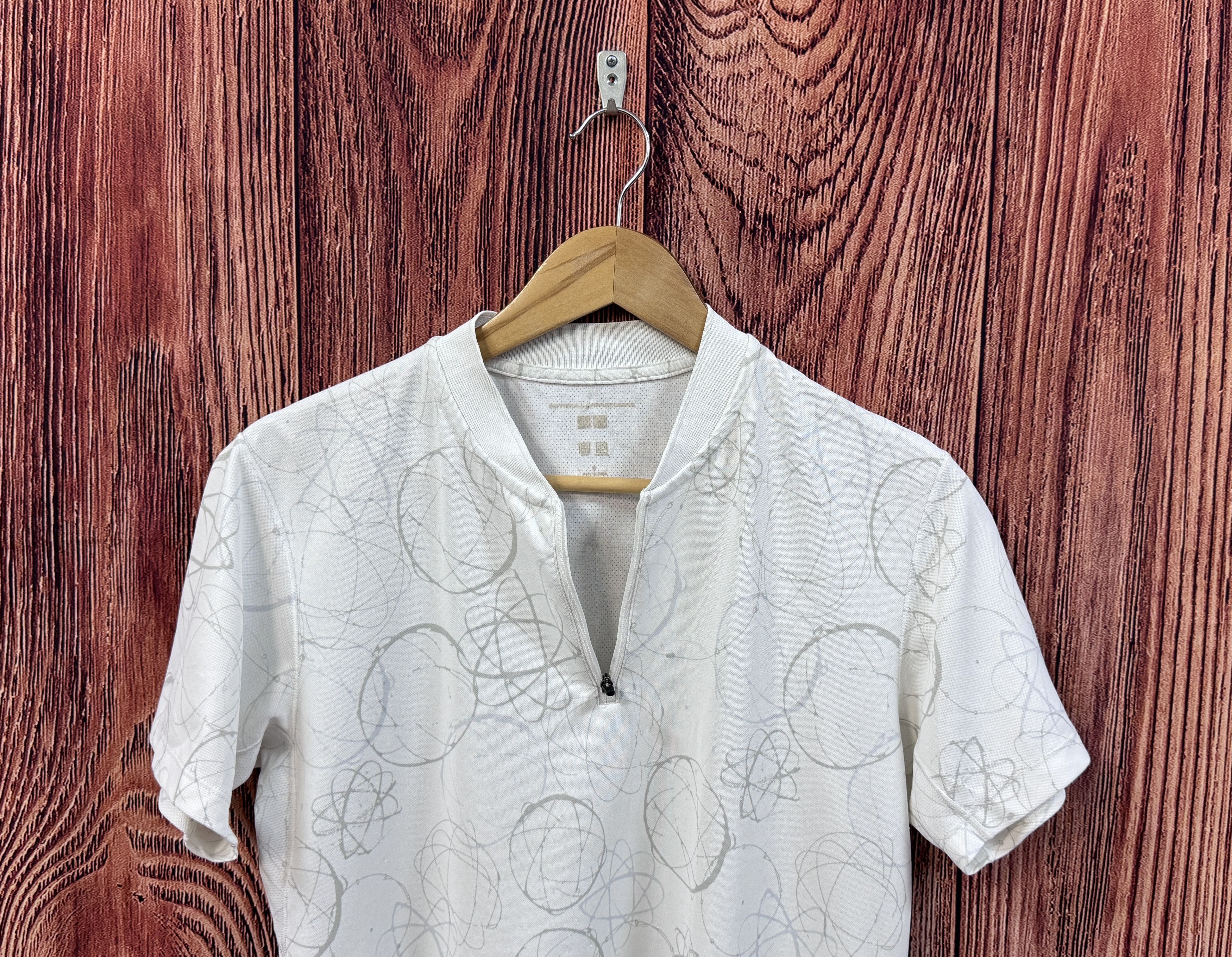 Uniqlo Uniqlo x Futura Laboratories Half Zip DRY-EX Tee Size US M / EU 48-50 / 2 - 3 Thumbnail