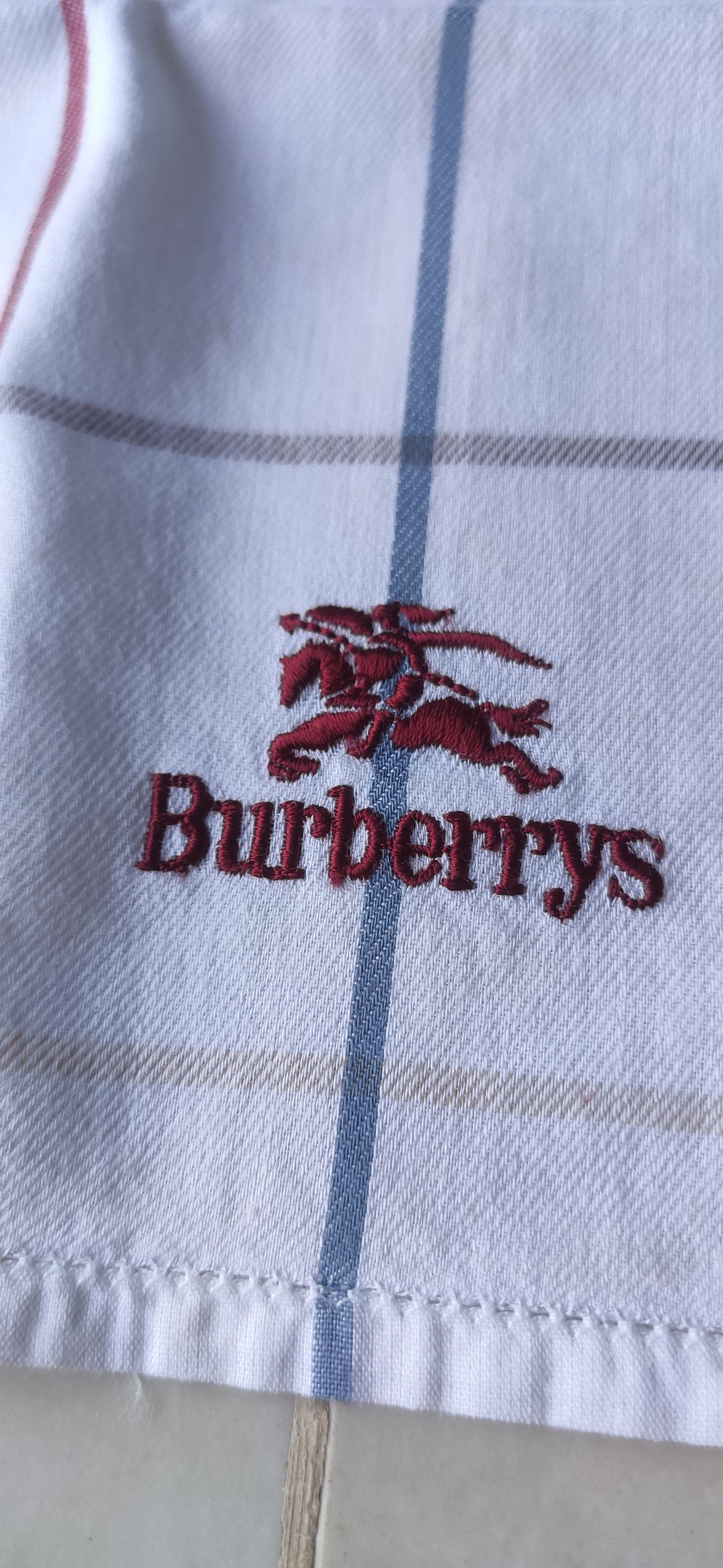 Burberry White Burberrys Handkerchief Size ONE SIZE - 2 Thumbnail