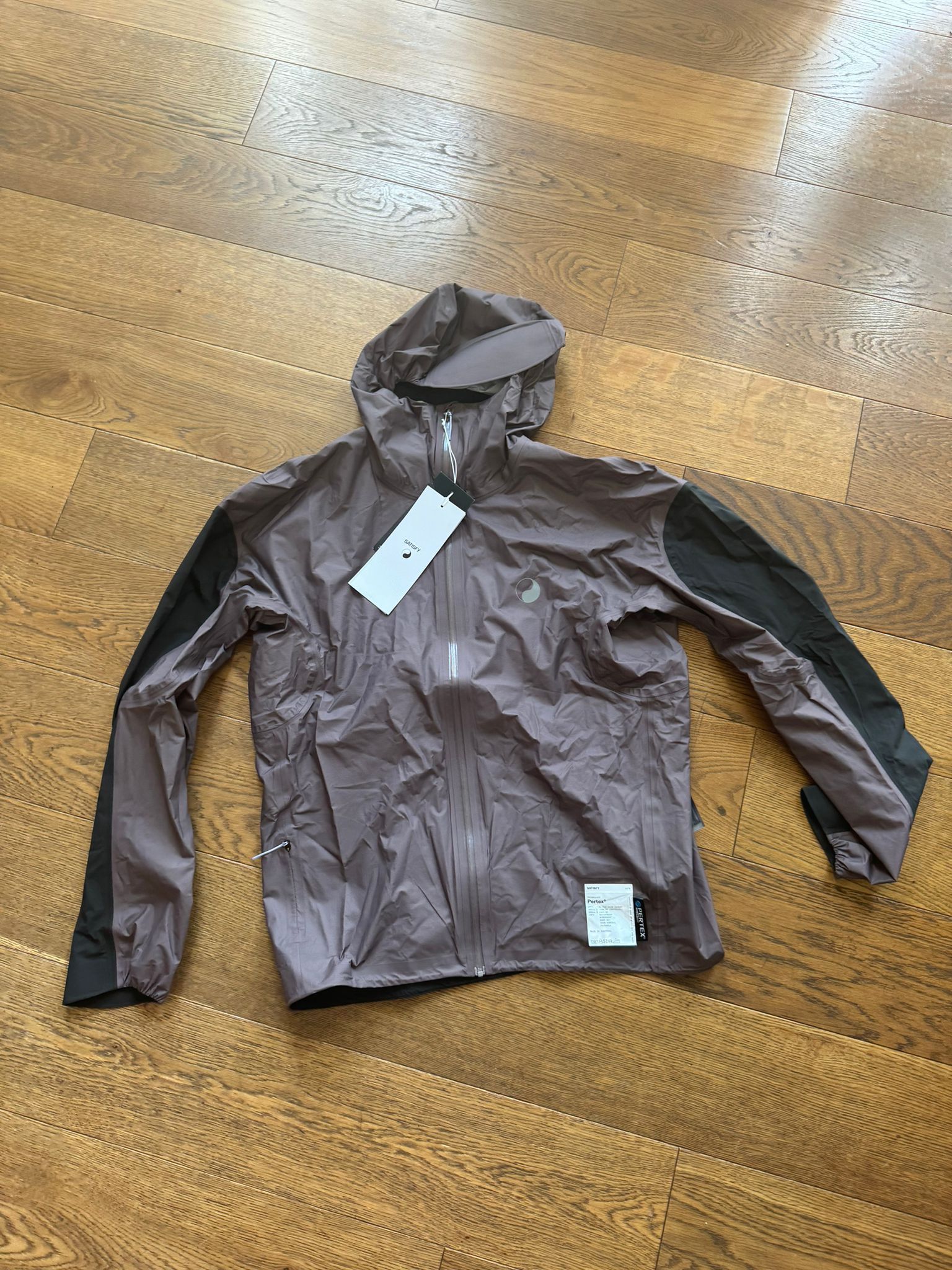 Satisfy Pertex® 3L Fly Rain Jacket Size US M / EU 48-50 / 2 - 4 Thumbnail