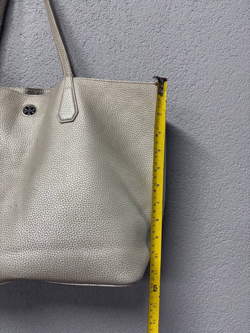 Tory Burch Tory Burch Metallic Grey Leather Perry Tote Size ONE SIZE - 17 Thumbnail