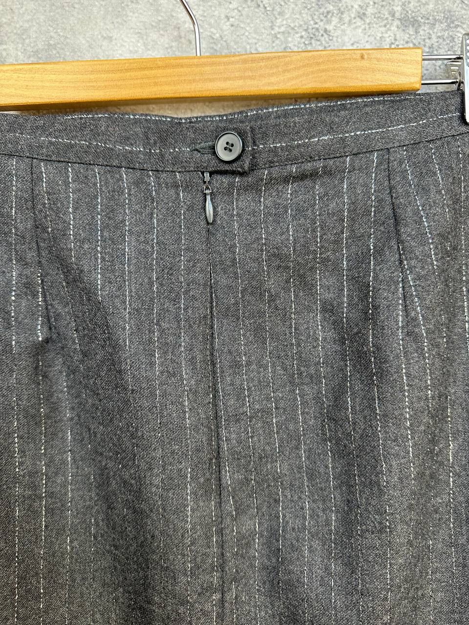 Yves Saint Laurent Yves Saint Laurent Variation 90s Pinstripe Wool Pencil Skirt Size 36" / US 14 / IT 50 - 10 Thumbnail