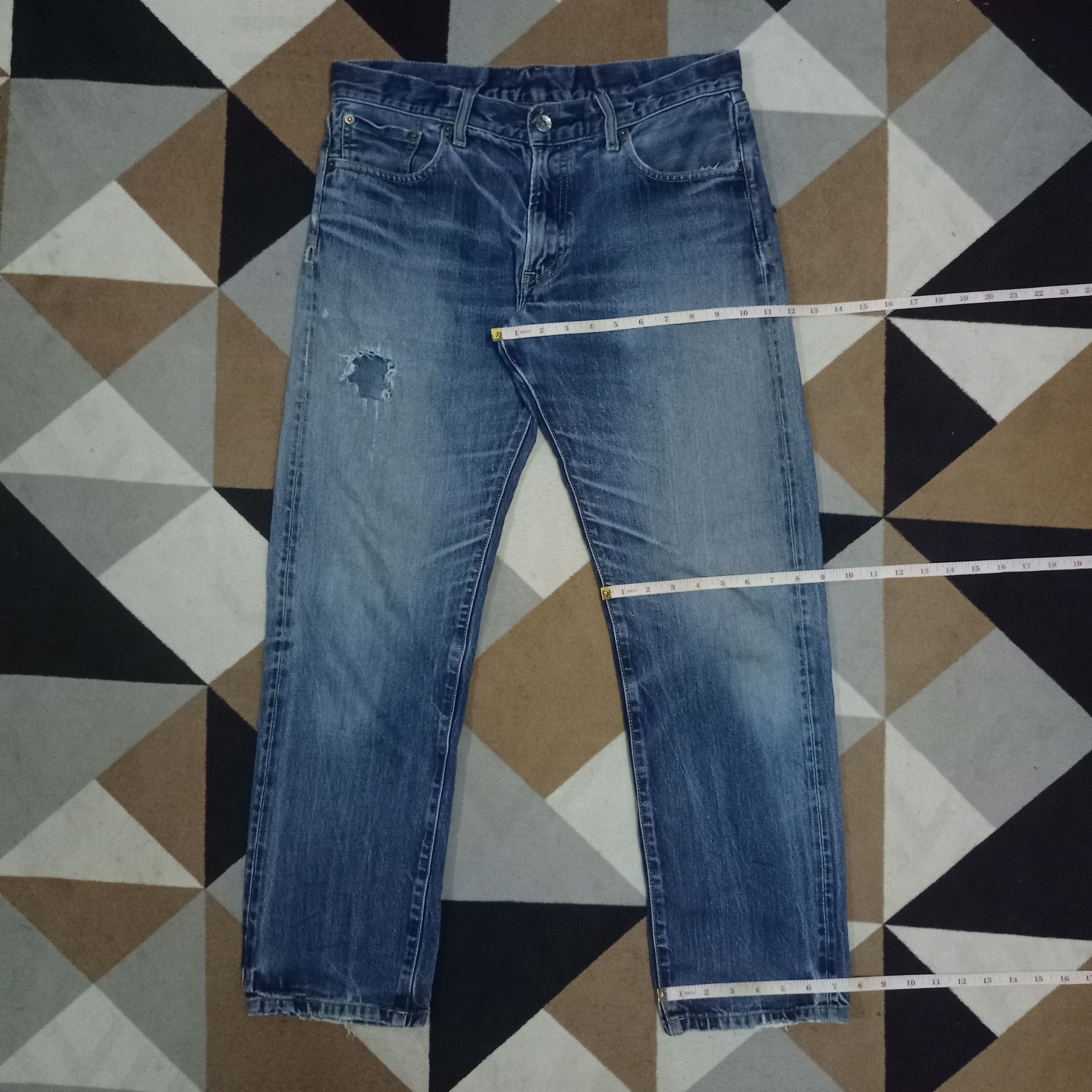 Japanese Brand × Jun Takahashi × Uniqlo Vintage Japan Uniqlo Distressed Style Selvedge Jeans 32x29 Size US 32 / EU 48 - 10 Thumbnail