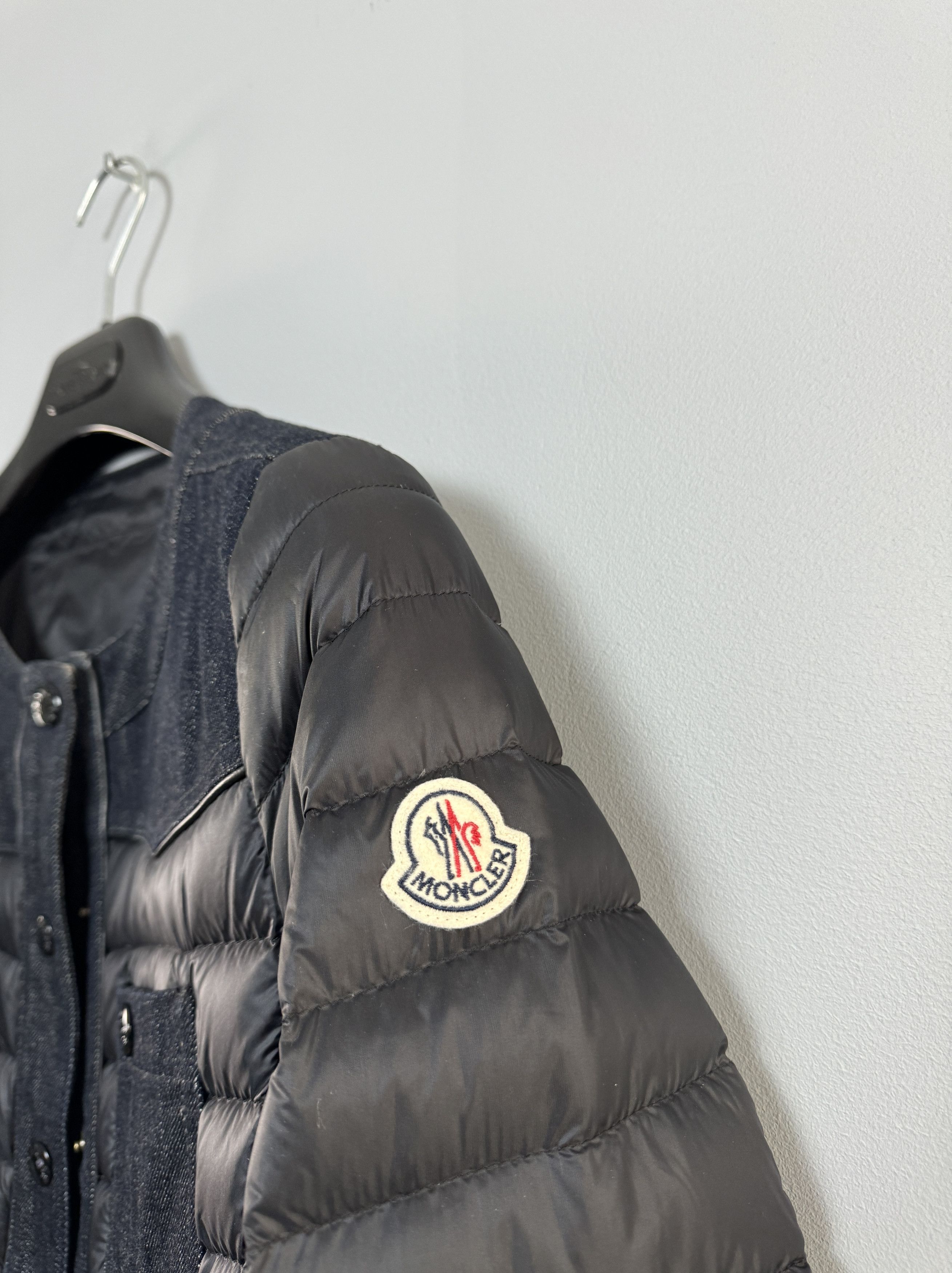 Moncler Moncler Ambert Down Jacket Puffer Denim Trimmed Navy Size 3 Size M / US 6-8 / IT 42-44 - 6 Thumbnail