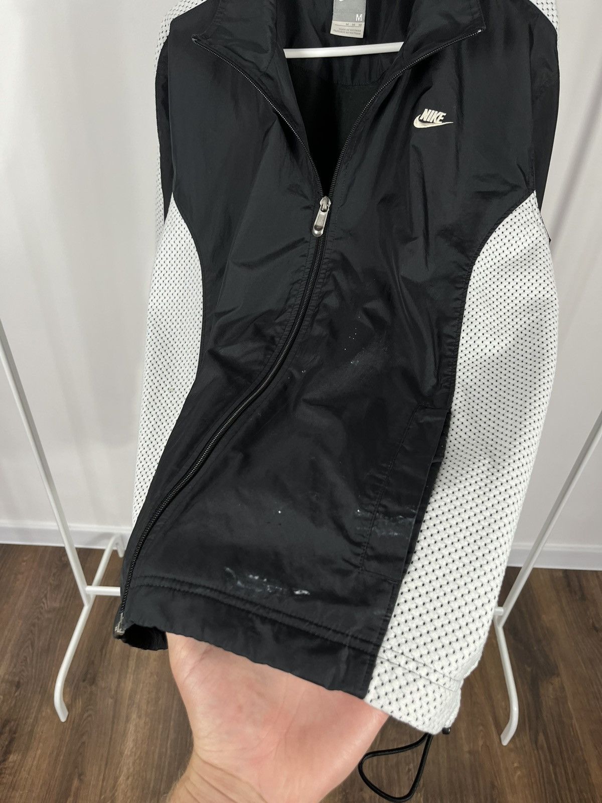 Nike × Vintage Nike Distressed Black Windbreaker Jacket Size L Size US L / EU 52-54 / 3 - 5 Thumbnail