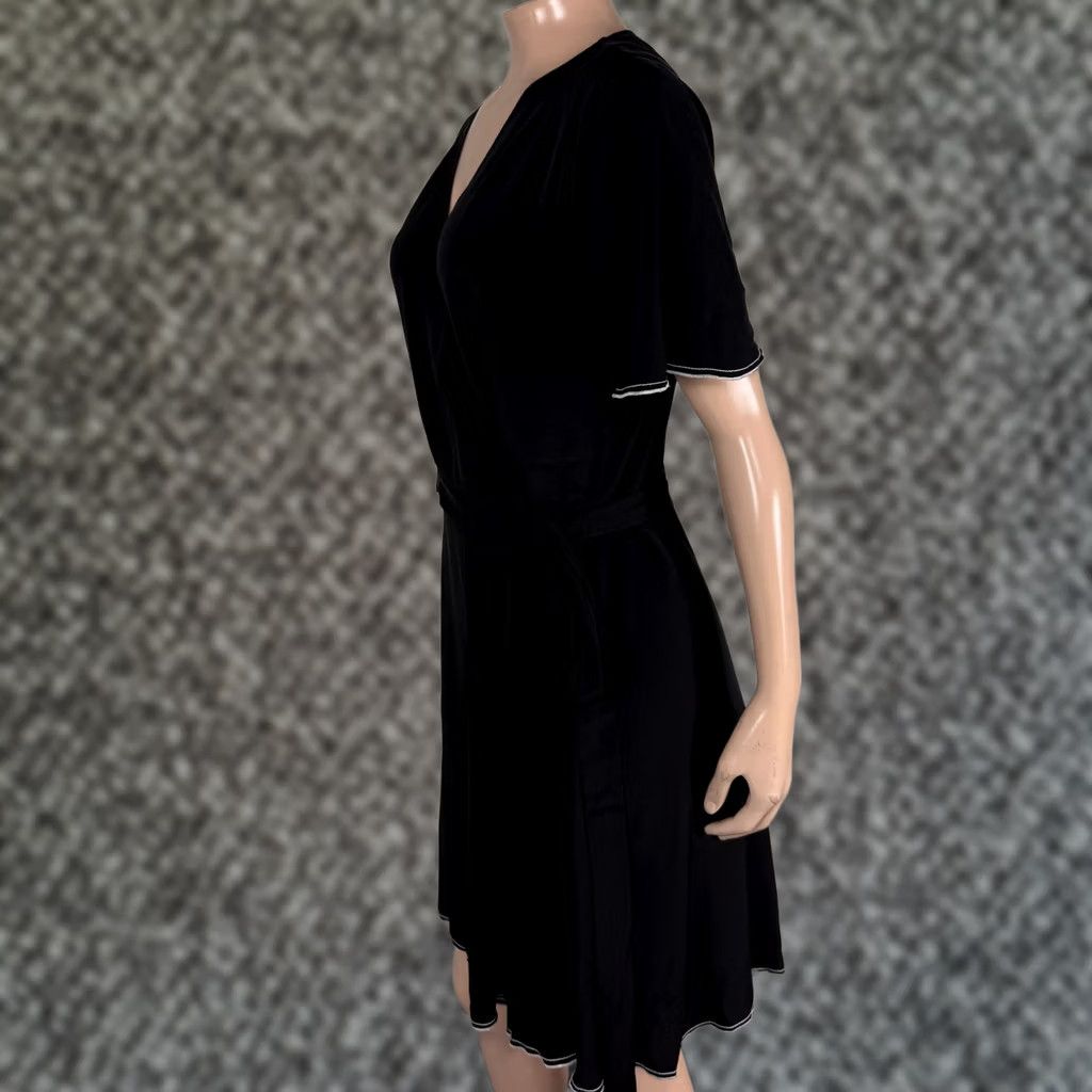 Diane von Furstenberg Diane Von Furstenberg Romper 10 Silk V neck Tie Designer Women's Vv28 Size 32" / US 10 / IT 46 - 1 Thumbnail
