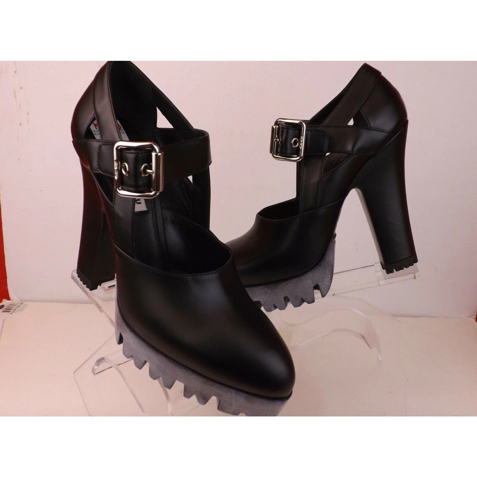 Prada MIU MIU PRADA 5IP4 BLACK LEATHER BELTED LUG PUMPS SANDALS 40 Size US 10 / IT 40 - 7 Thumbnail