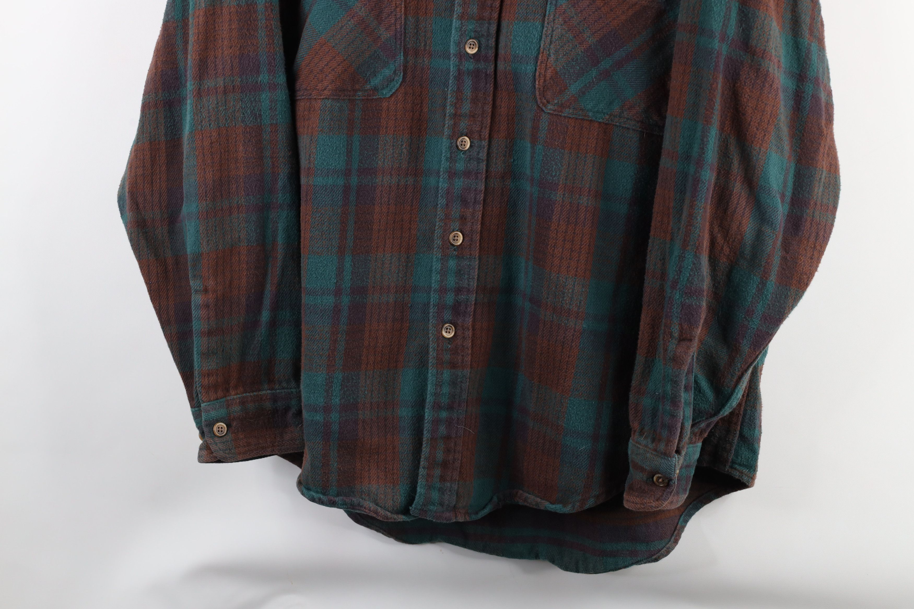 Vintage Vintage 90s Streetwear Heavyweight Button Shirt Plaid USA Size US L / EU 52-54 / 3 - 3 Thumbnail