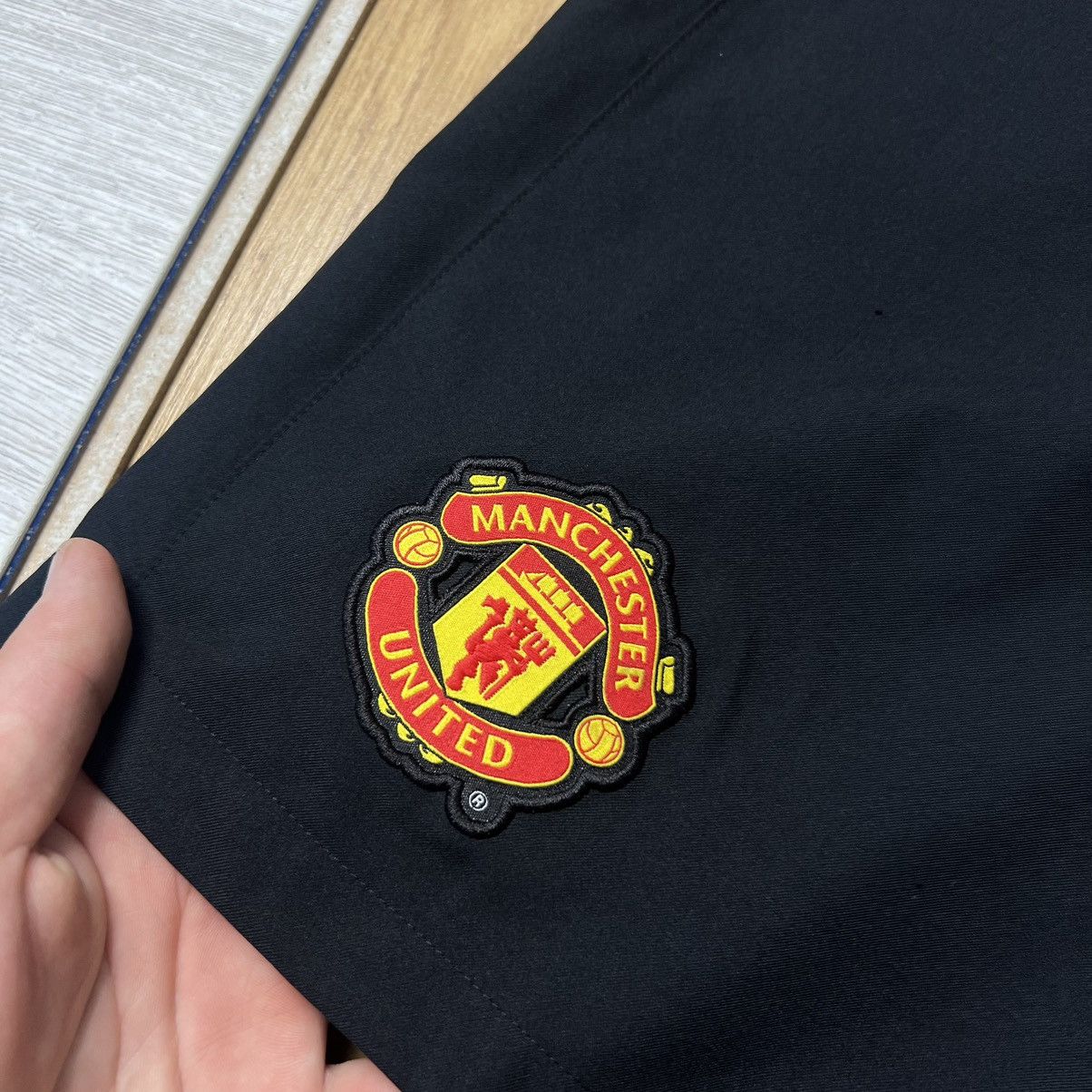 Nike Manchester United 2014/2015 shorts Nike Size US 30 / EU 46 - 2 Thumbnail