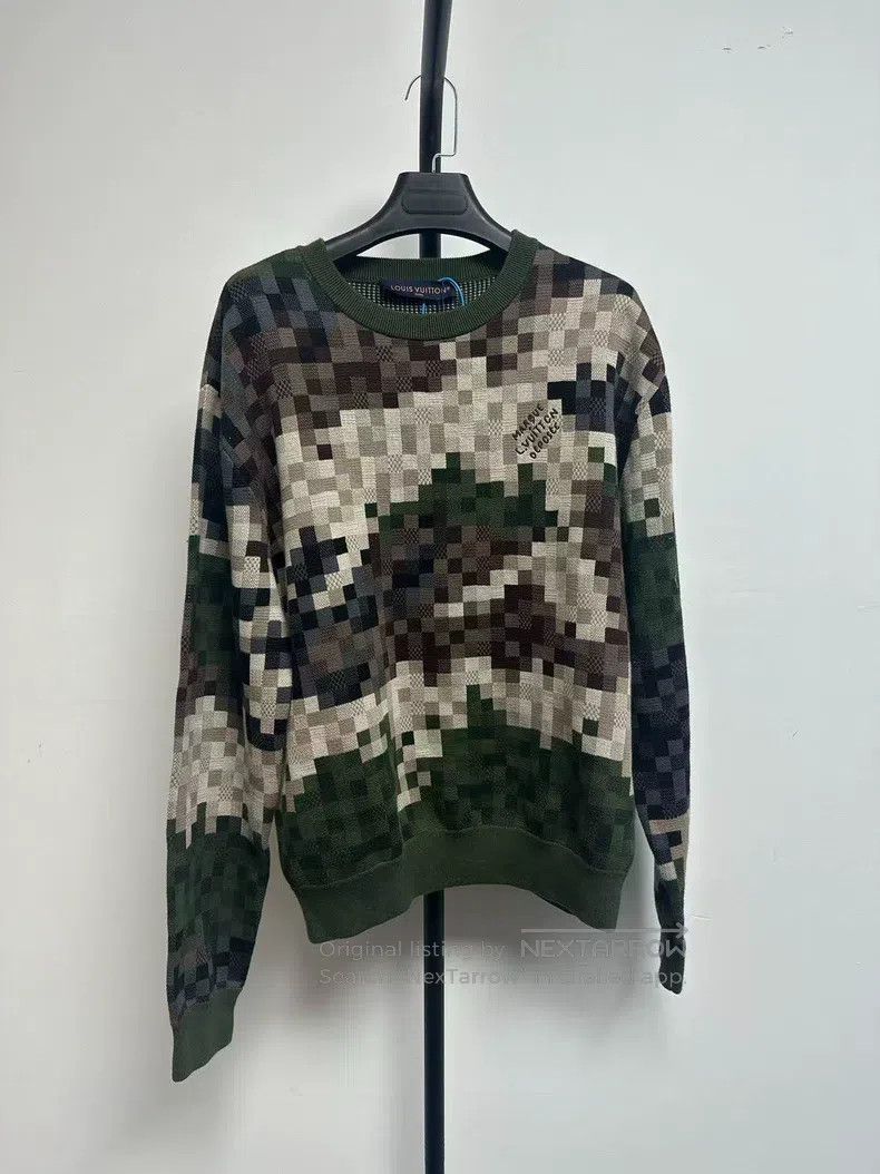 Louis Vuitton Louis Vuitton Camouflage monogram jacquard pattern crew ne Size US S / EU 44-46 / 1 - 1 Thumbnail