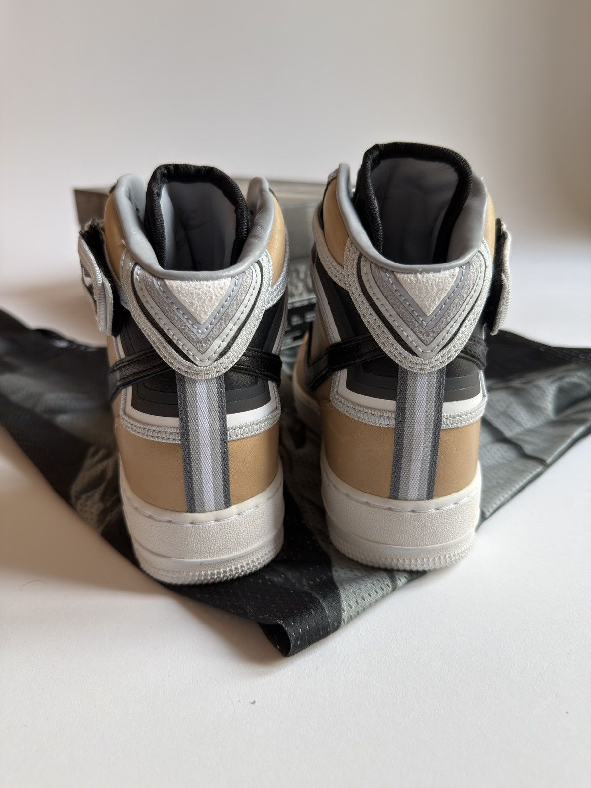 Nike × Riccardo Tisci Nike x Riccardo Tisci Air Force 1 Mid Vachetta Tan Size US 6.5 / EU 39-40 - 3 Thumbnail