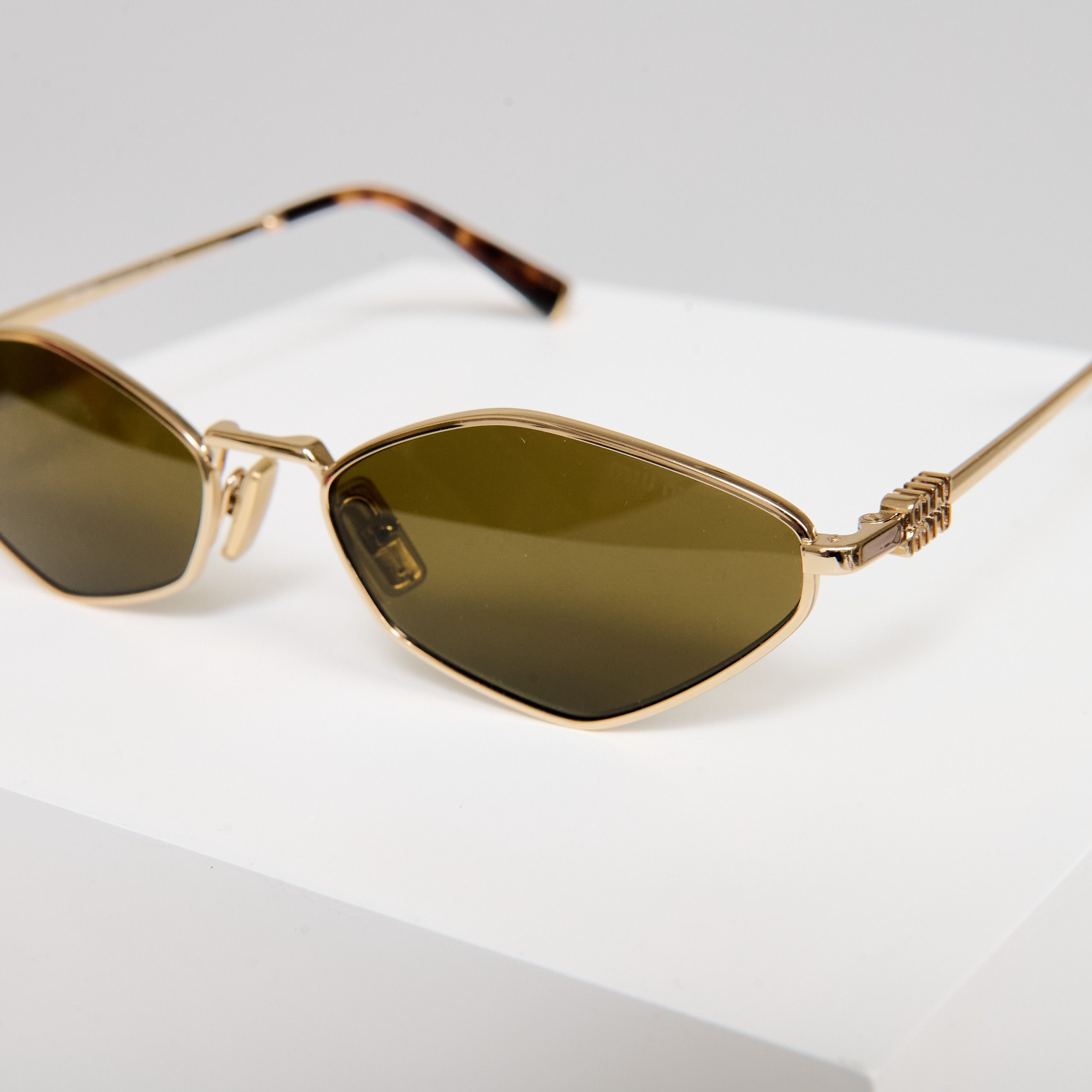 Miu Miu MIU MIU 0MU 56ZS 5AK09Z Size ONE SIZE - 2 Thumbnail