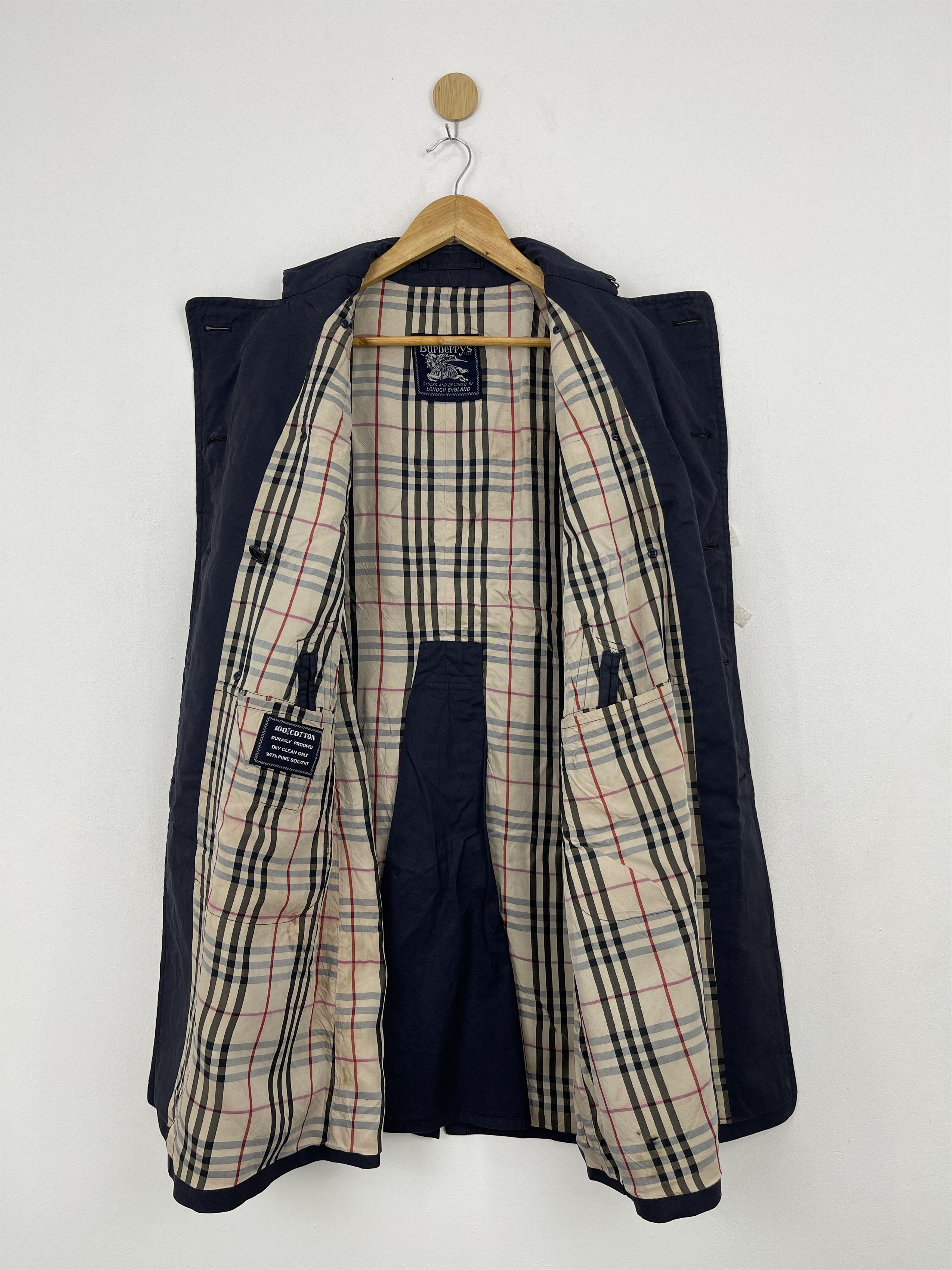 Burberry Vintage Burberry London Novacheck Trench Coat Jacket JA0093 Size US S / EU 44-46 / 1 - 5 Thumbnail
