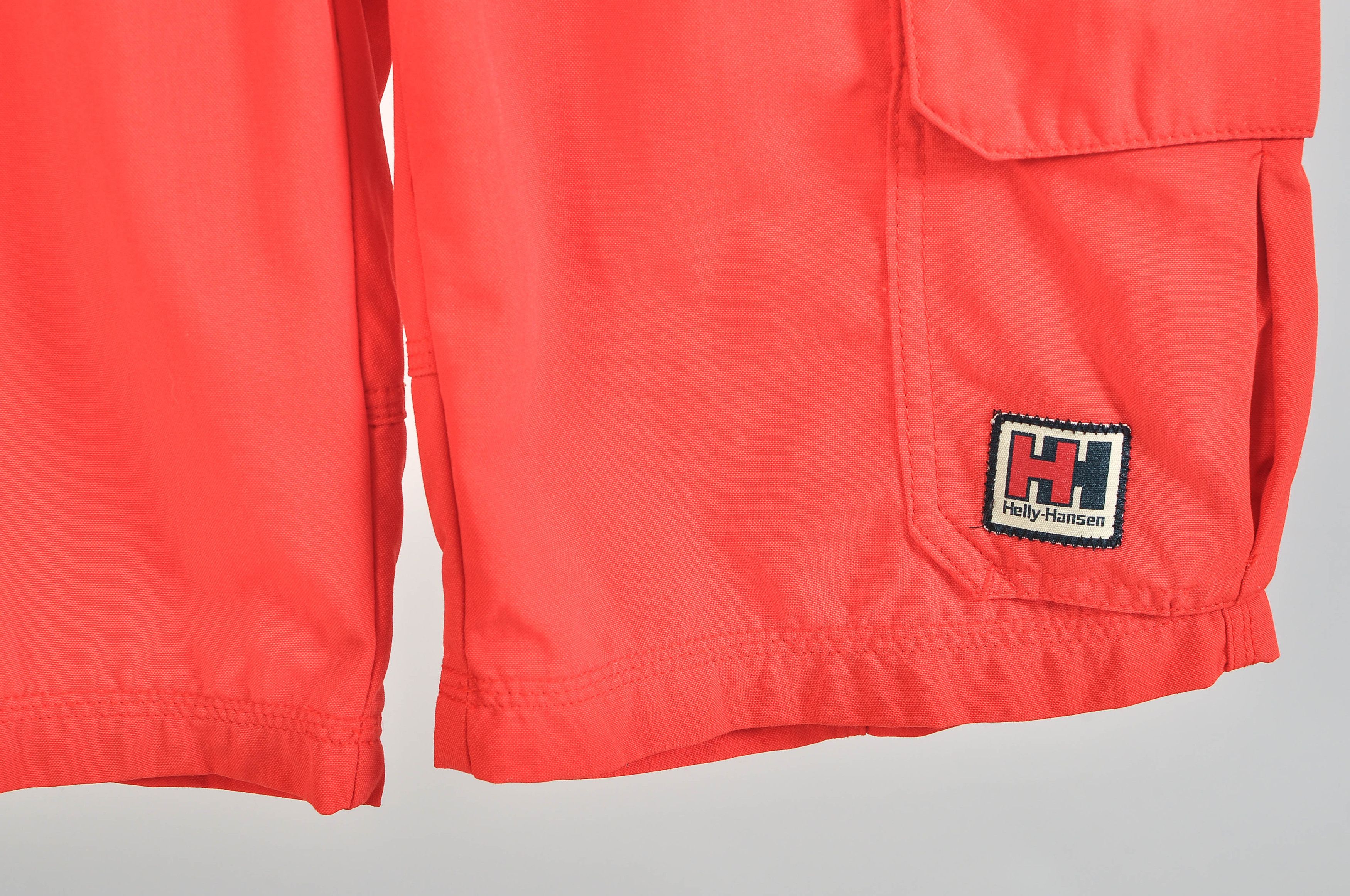 Helly Hansen Vintage 00s Helly Hansen Red Cargo Shorts Size US 30 / EU 46 - 2 Thumbnail