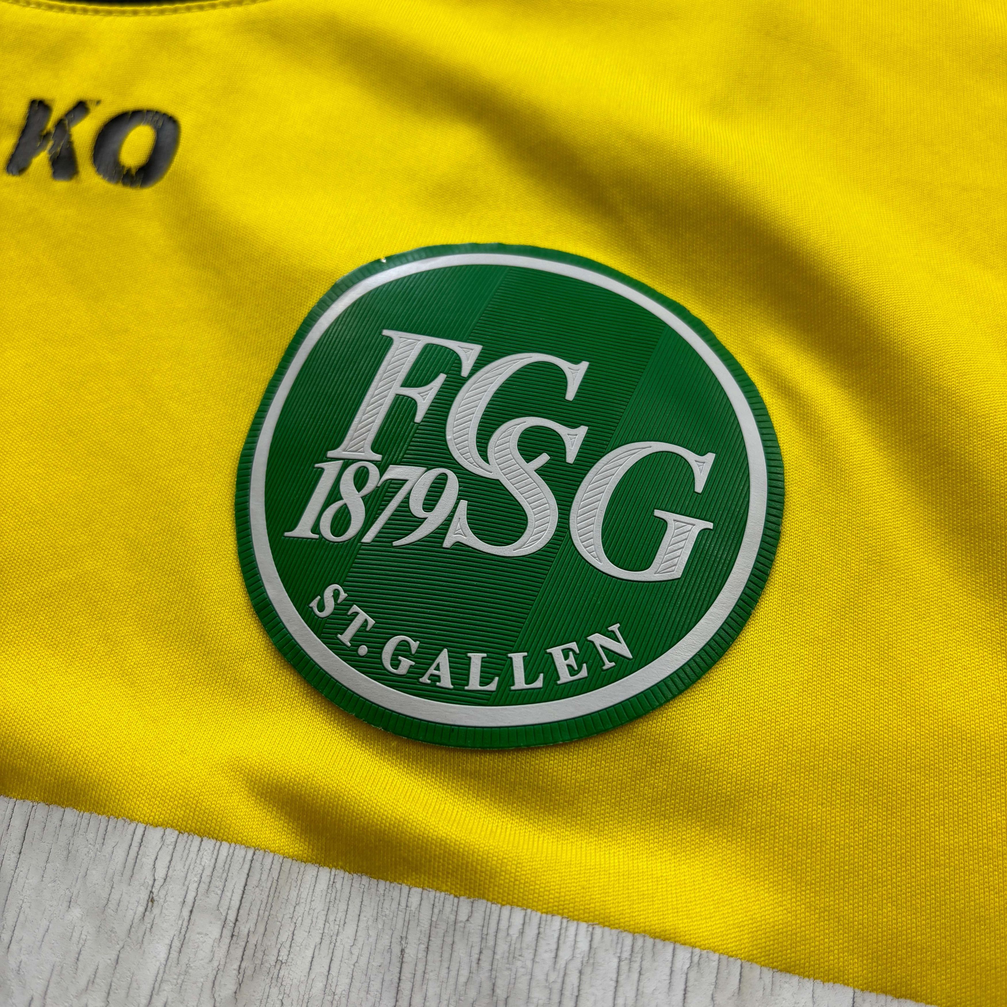 Other SIGNED MATCH WORN St. Gallen 2015-16 Lopar football jersey L Size US L / EU 52-54 / 3 - 4 Thumbnail