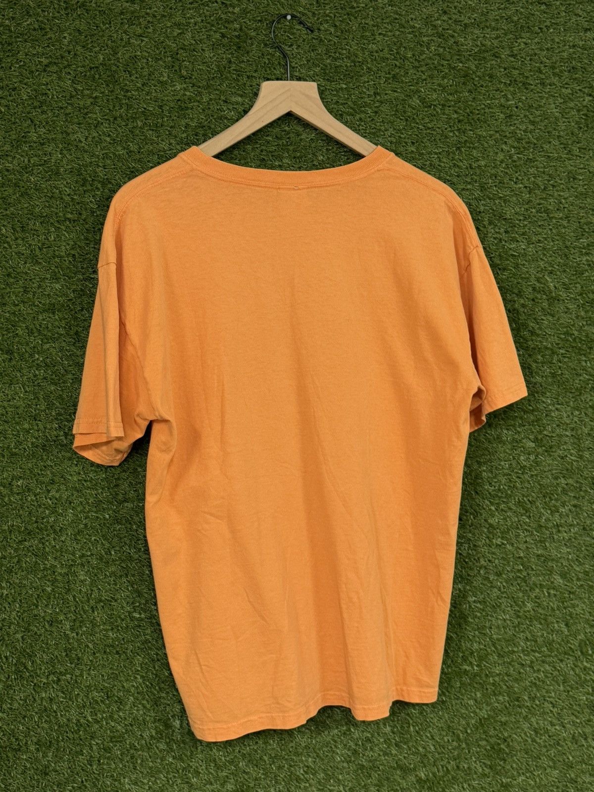 Vintage Vintage Roswell UFO Alien Conspiracy Orange Cream Tee Shirt Size US L / EU 52-54 / 3 - 4 Thumbnail