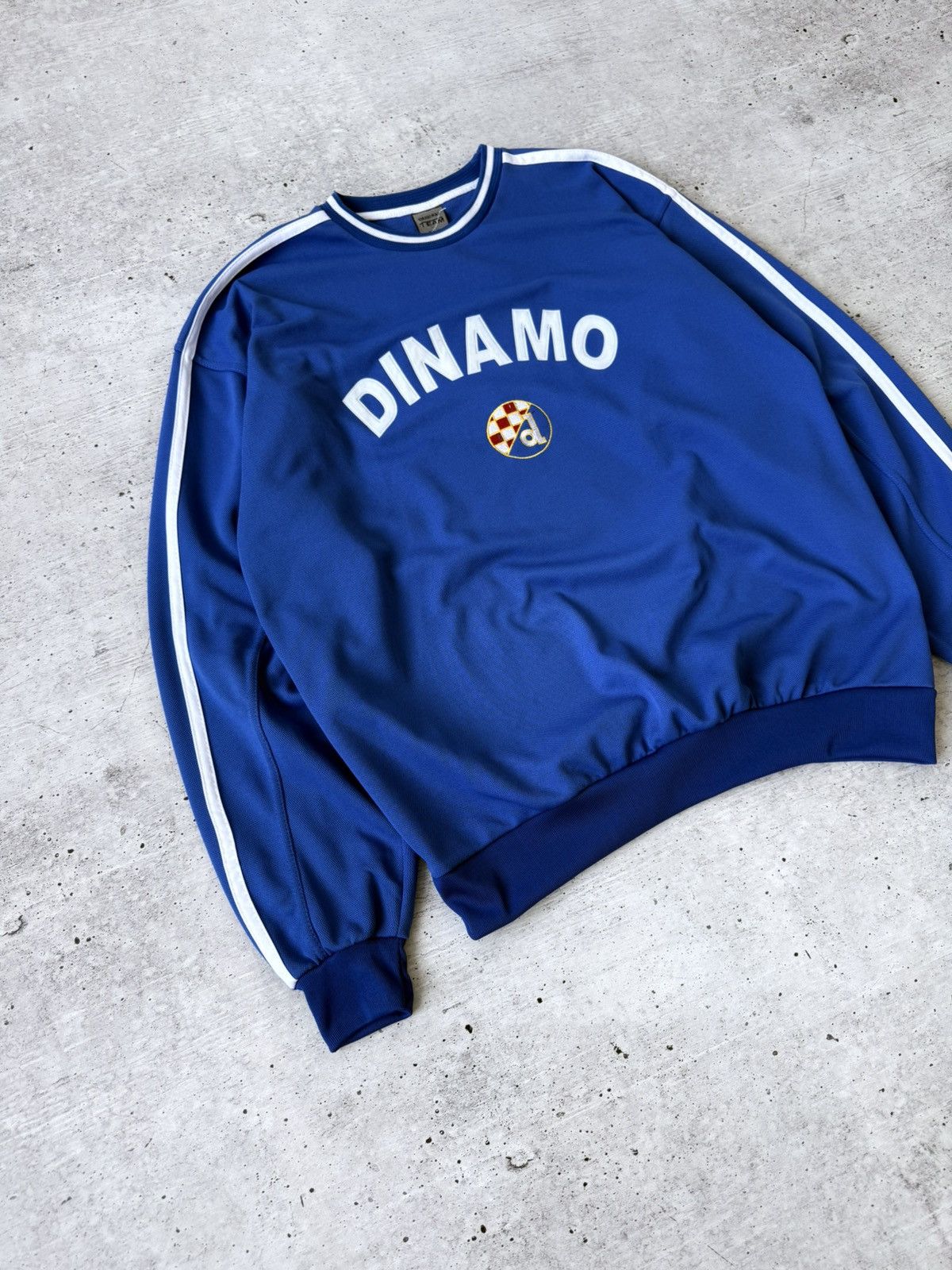 Vintage Vintage Dinamo Zagreb Embroidered Sweatshirt Size US XL / EU 56 / 4 - 6 Thumbnail