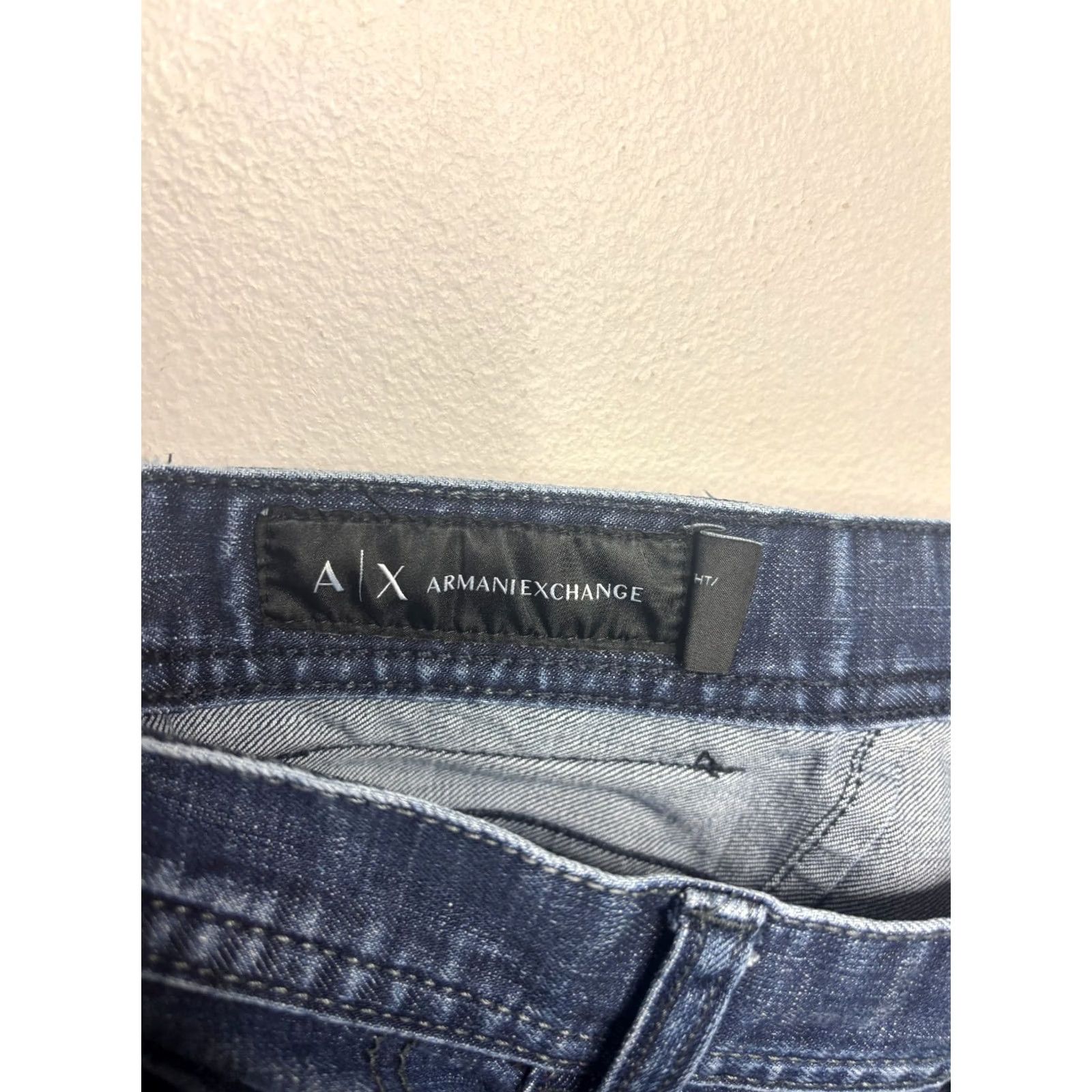 Armani Exchange Armani Exchange Jeans J13 Slim Fit 5-Pocket Denim Indigo Blue Size 34 4126 Adult Men Slim Fit Jeans Blue City Logo USA 8NZJ13Z1SAZ55AA Size US 33 - 4 Thumbnail