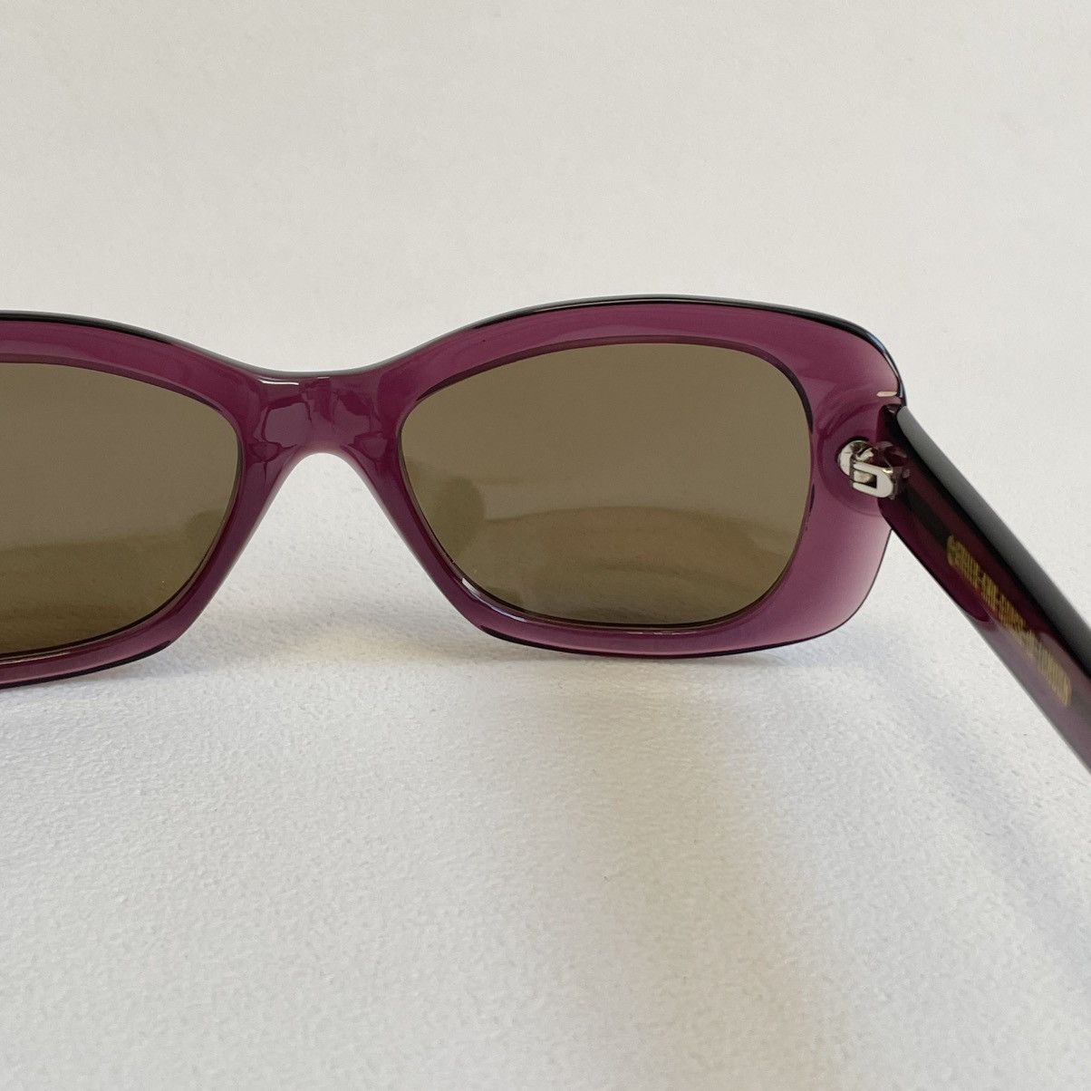Cutler and Gross ‘Clear Purple’ 70s Rounded Edge Sunglasses Size ONE SIZE - 9 Thumbnail