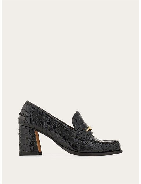 Salvatore Ferragamo o1s1rm0526 F-Buckle Heeled Loafers in Black Size US 8 / IT 38 - 1 Thumbnail
