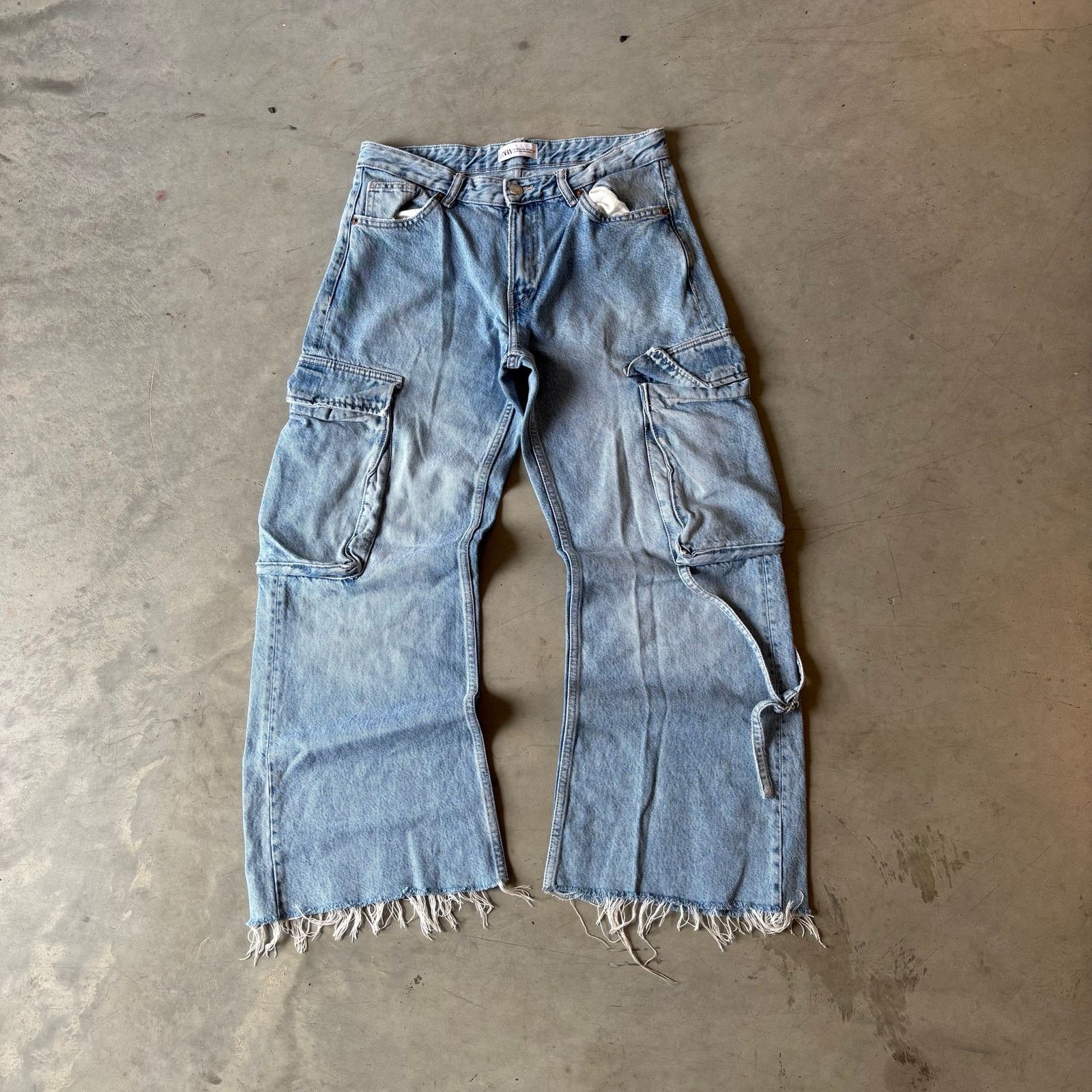 Zara y2k faded lightwashed baggy distressed jeans Size US 30 / EU 46 - 1 Thumbnail