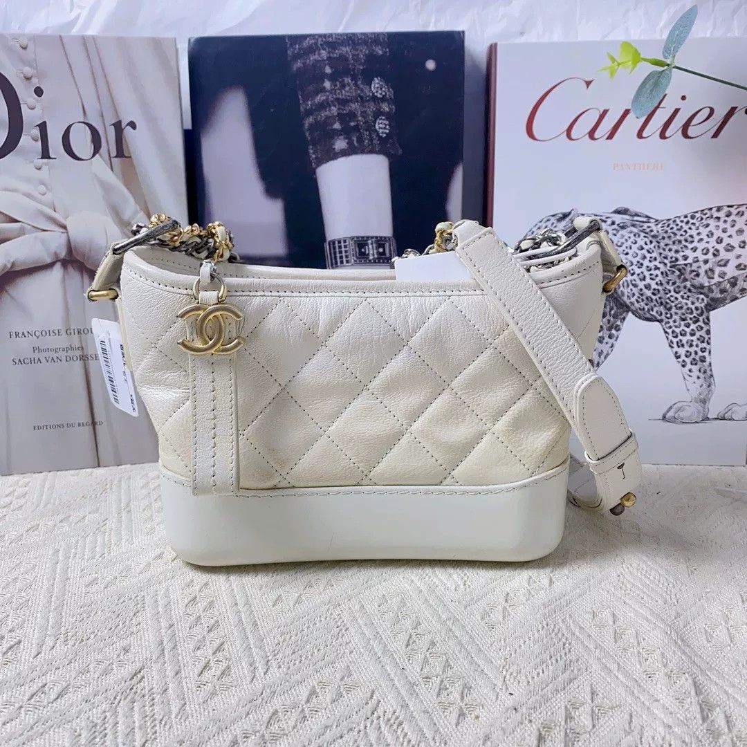 Chanel Pre-loved Bag Very good condition Size ONE SIZE - 1 Thumbnail