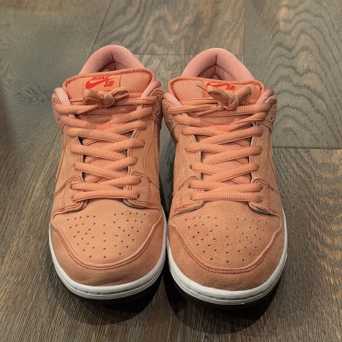 Nike Nike SB Dunk Low Pink Pig Size US 10 / EU 43 - 3 Thumbnail