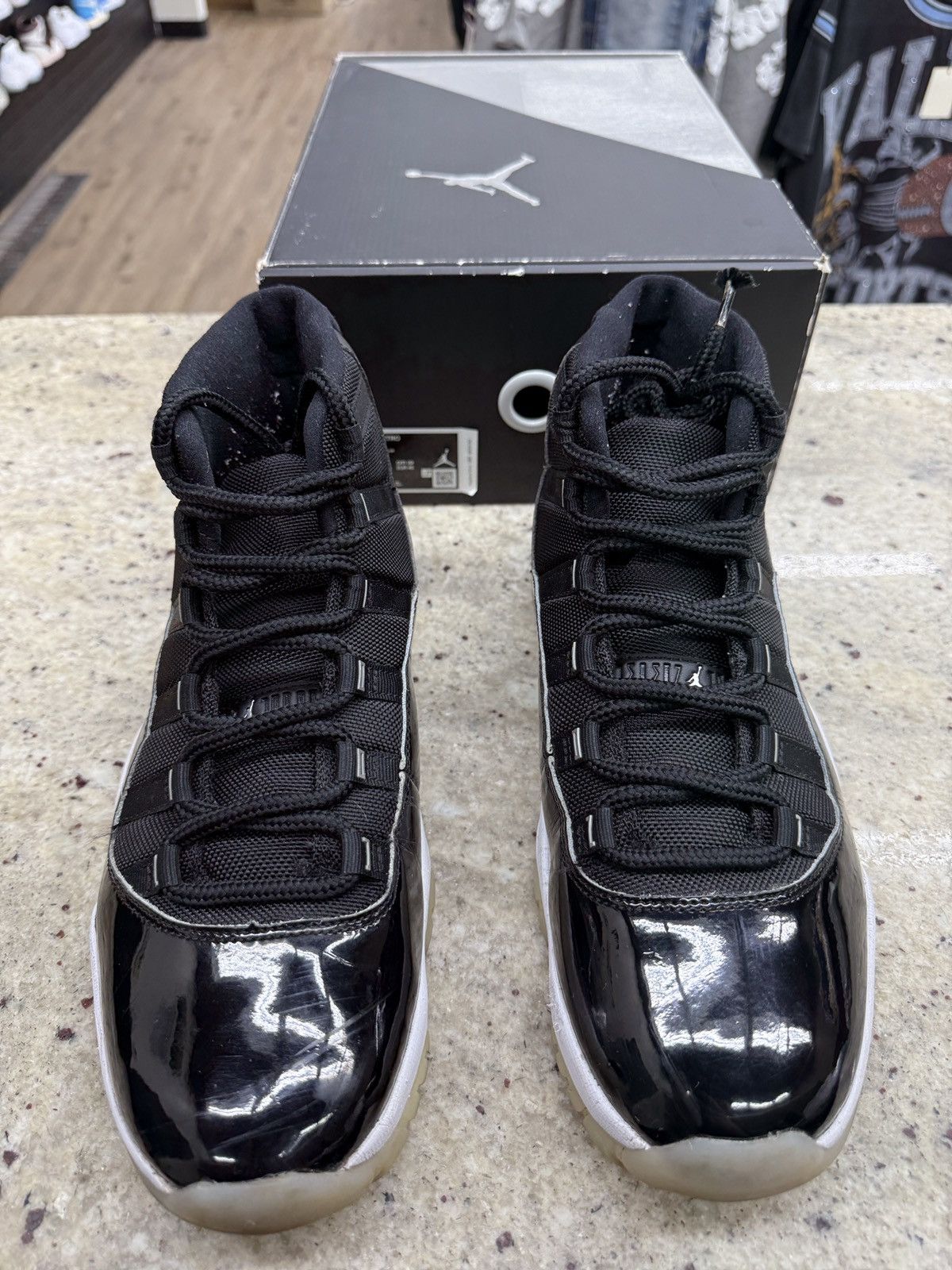 Jordan Brand Air Jordan Retro 11 Jubliees Size US 11 / EU 44 - 3 Thumbnail