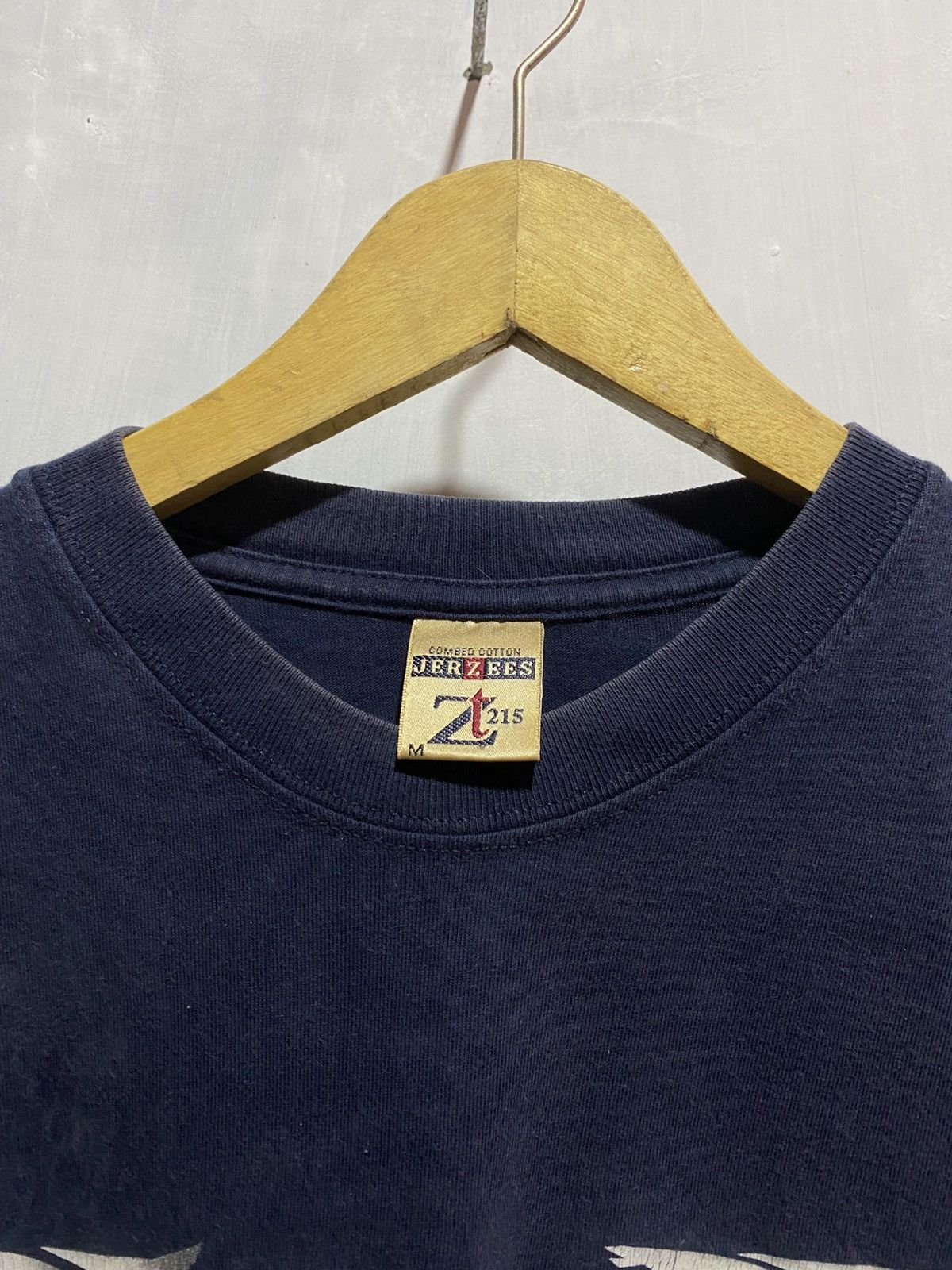 Anime vintage silhouette figures print on jerzees russel corp tee Size US L / EU 52-54 / 3 - 3 Thumbnail