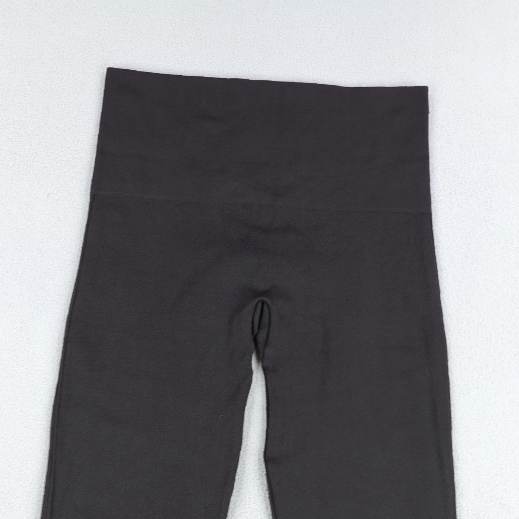 Spanx Spanx Leggings Womens Medium Black High Rise Compression Fit Ankle Athletic Size 32" / US 10 / IT 46 - 2 Thumbnail