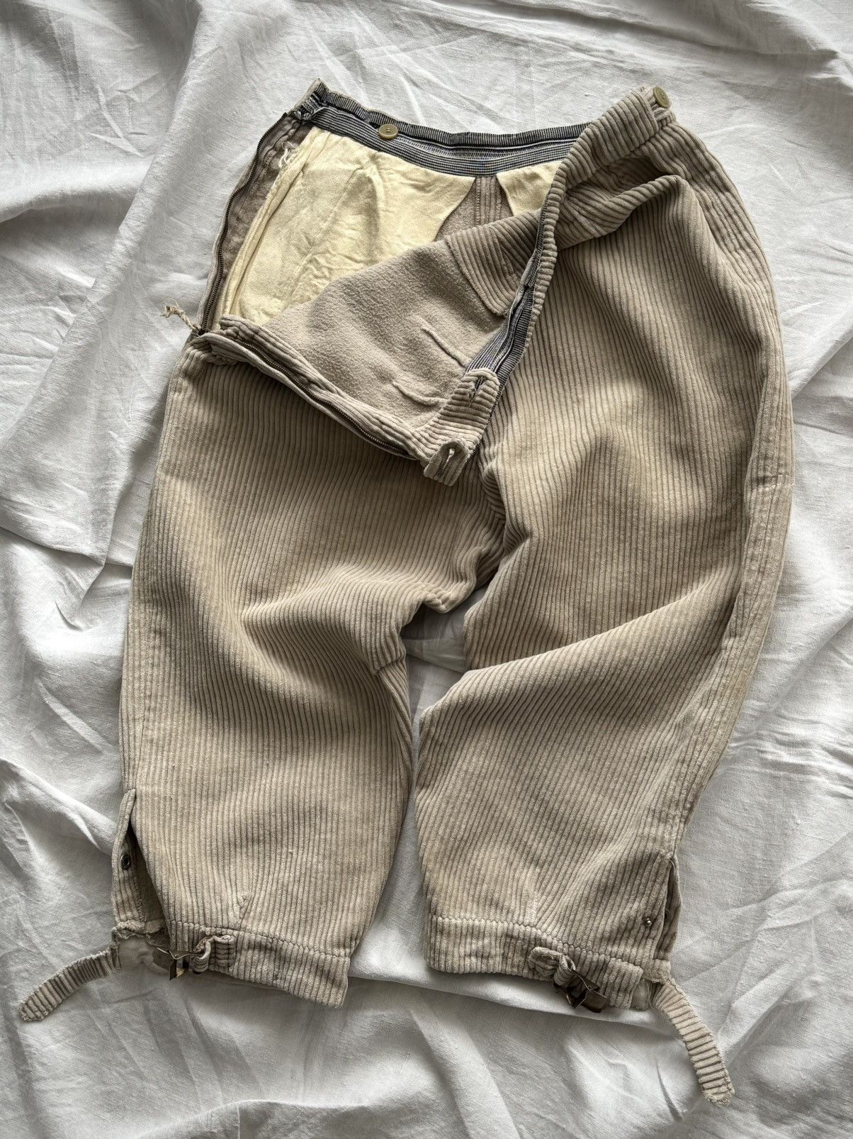 Vintage 1950s Vintage German Hunting Plus Fours Corduroy Trousers Size US 29 - 7 Thumbnail