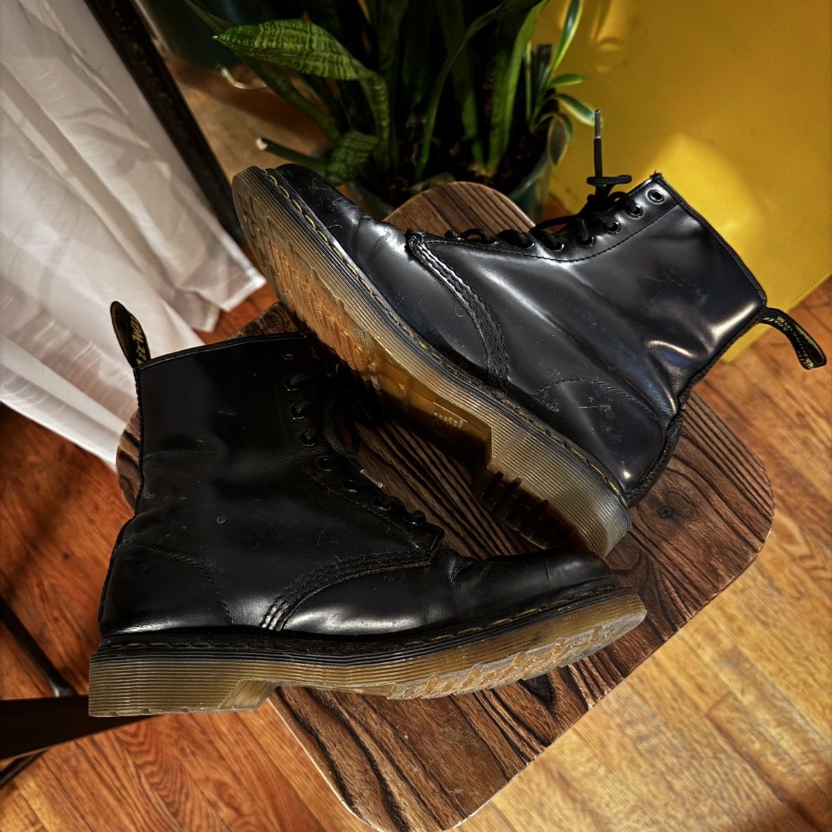 Dr. Martens Dr Martens 1460W black Lewther Lace up Boots Size US 9 / IT 39 - 6 Thumbnail