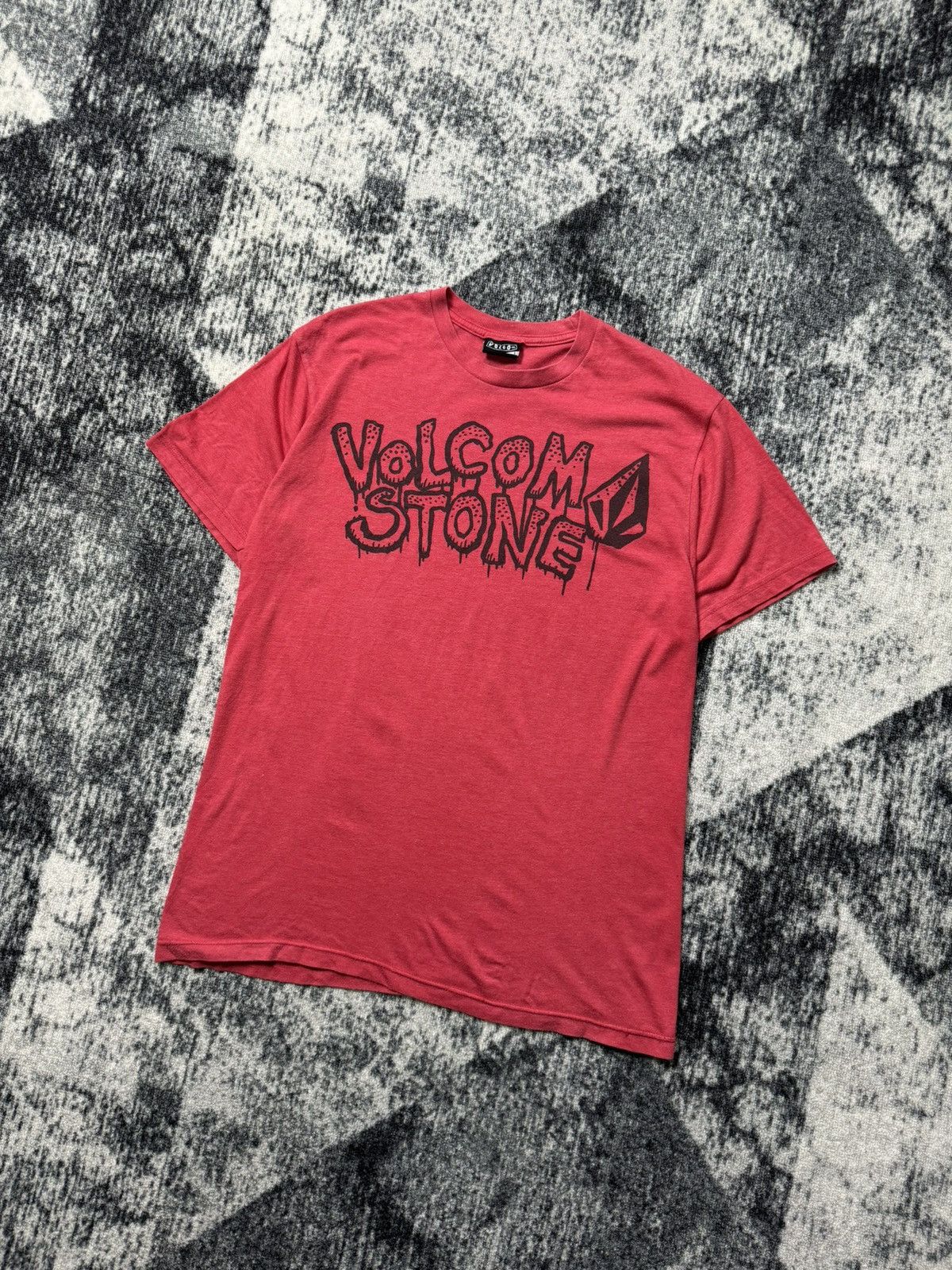 Volcom Vintage Volcom Stone T shirt Red Graphic Aop Size US L / EU 52-54 / 3 - 1 Thumbnail