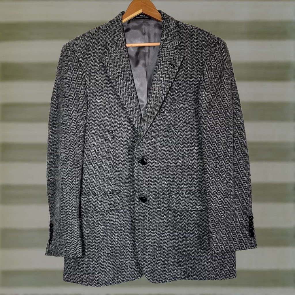 Harris Tweed VINTAGE Harris Tweed Blazer Jacket Mens 40R Gray Wool Tweed Herringbone Regular Classic PF Pockets Size 40R - 1 Thumbnail