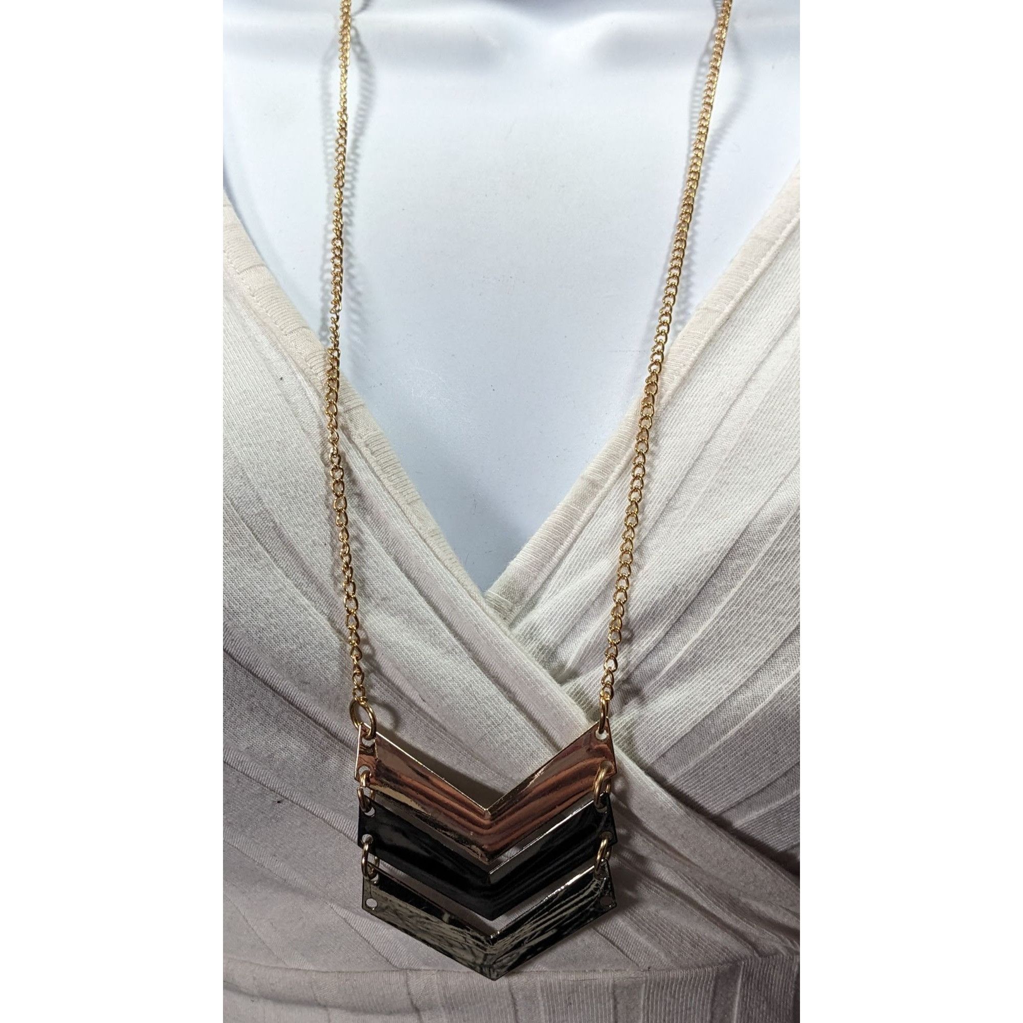 Other Multi Metallic Chevron Charm Pendant Necklace Size ONE SIZE - 5 Thumbnail