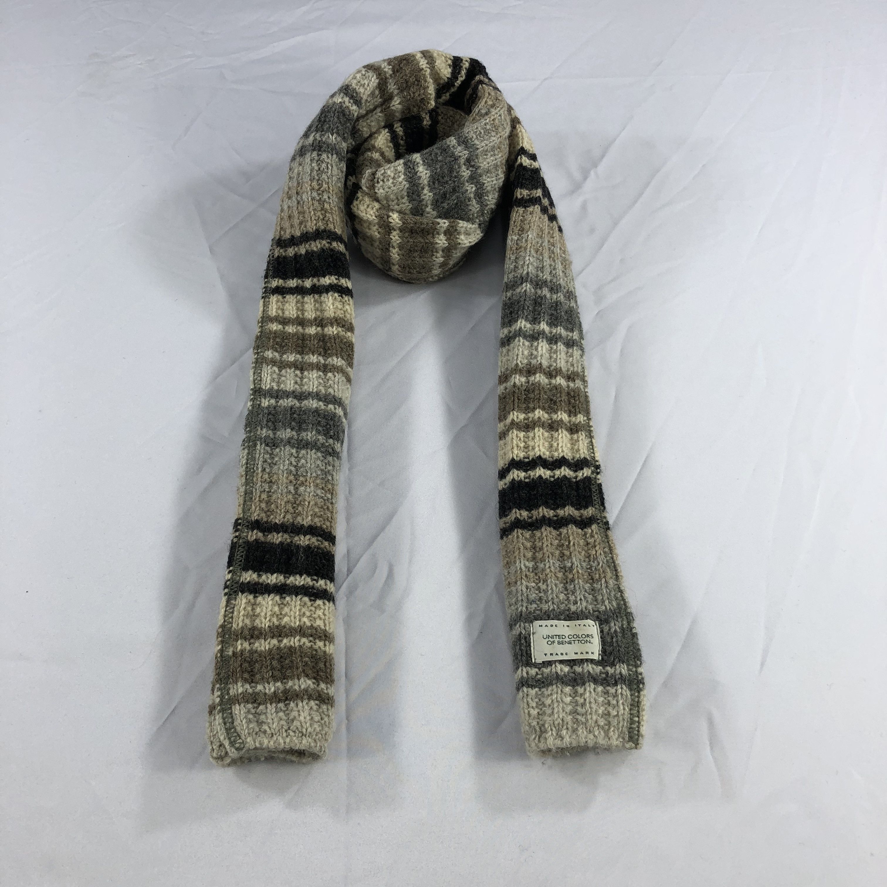United Colors Of Benetton United Colors of Benetton Wool Scarf Muffler V1023 Size ONE SIZE - 1 Thumbnail