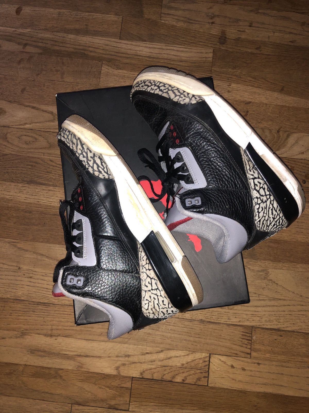 *RARE* JORDAN 3 CEMENT