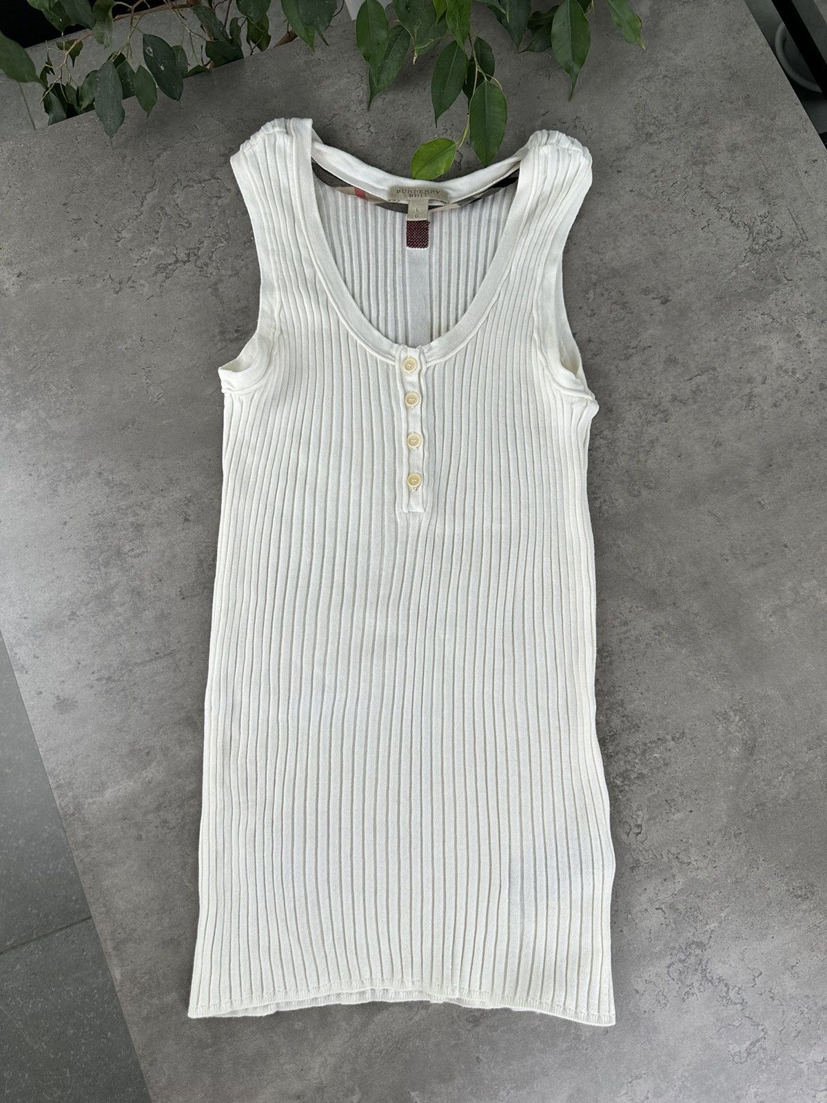 Burberry tank top on sale