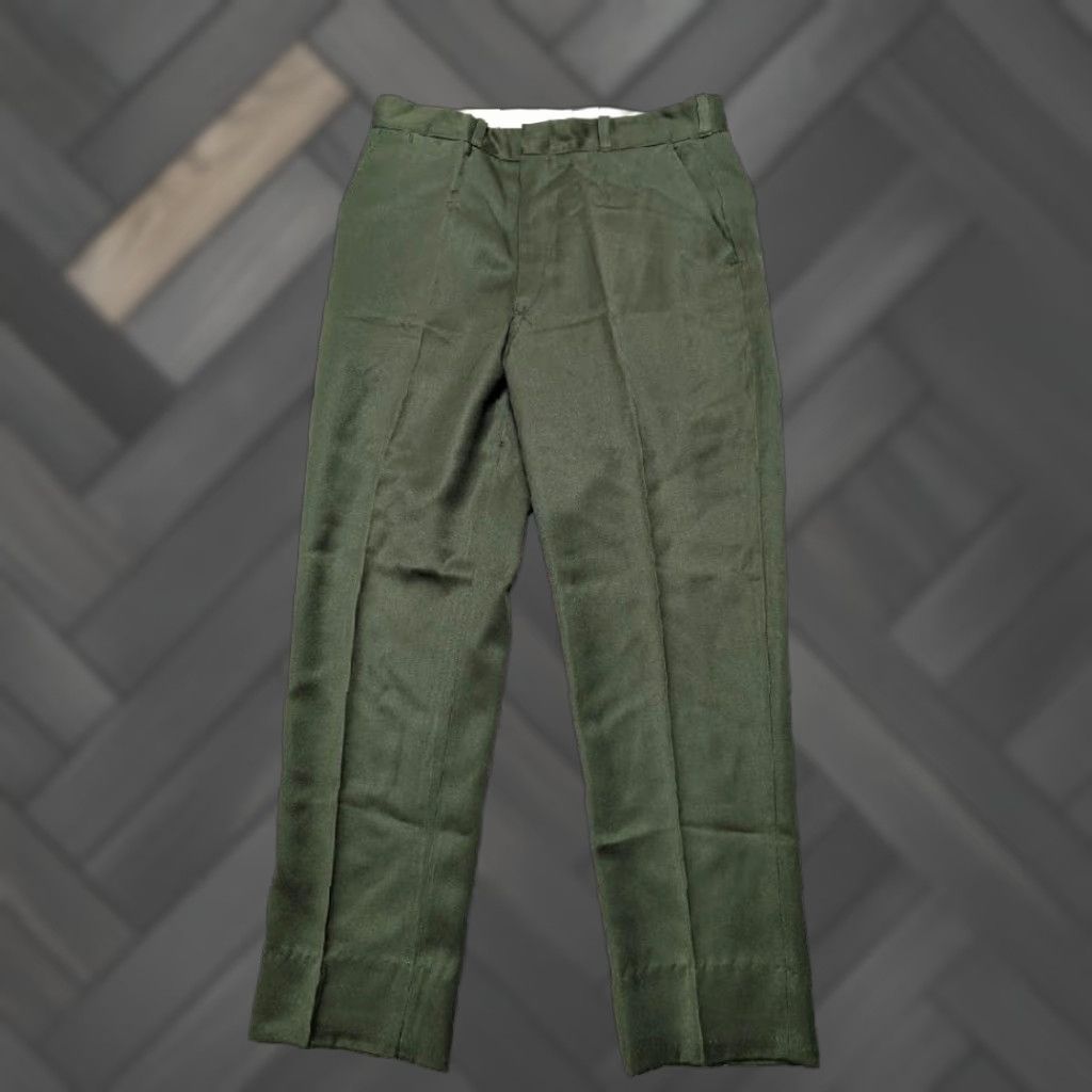 Vintage VINTAGE Unitog green uniform pants 34x30 Mens Pants 1960s 70s gas station COCA-COLA green solid cargo Size US 34 / EU 50 - 1 Thumbnail