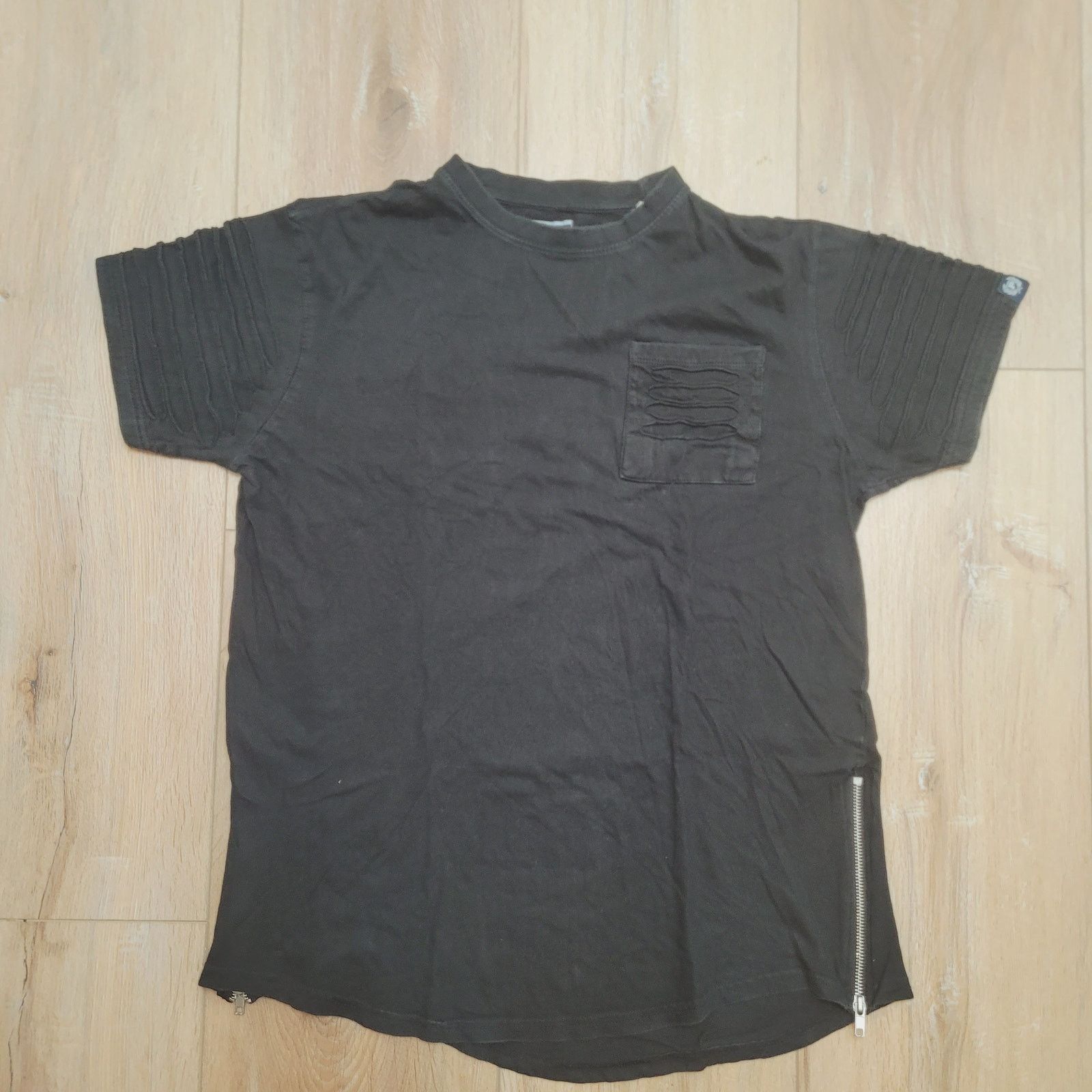 Phat Farm VTG Y2K Phat Farm Designer Tee M Side Zips Moto Shoulders Size US M / EU 48-50 / 2 - 1 Thumbnail