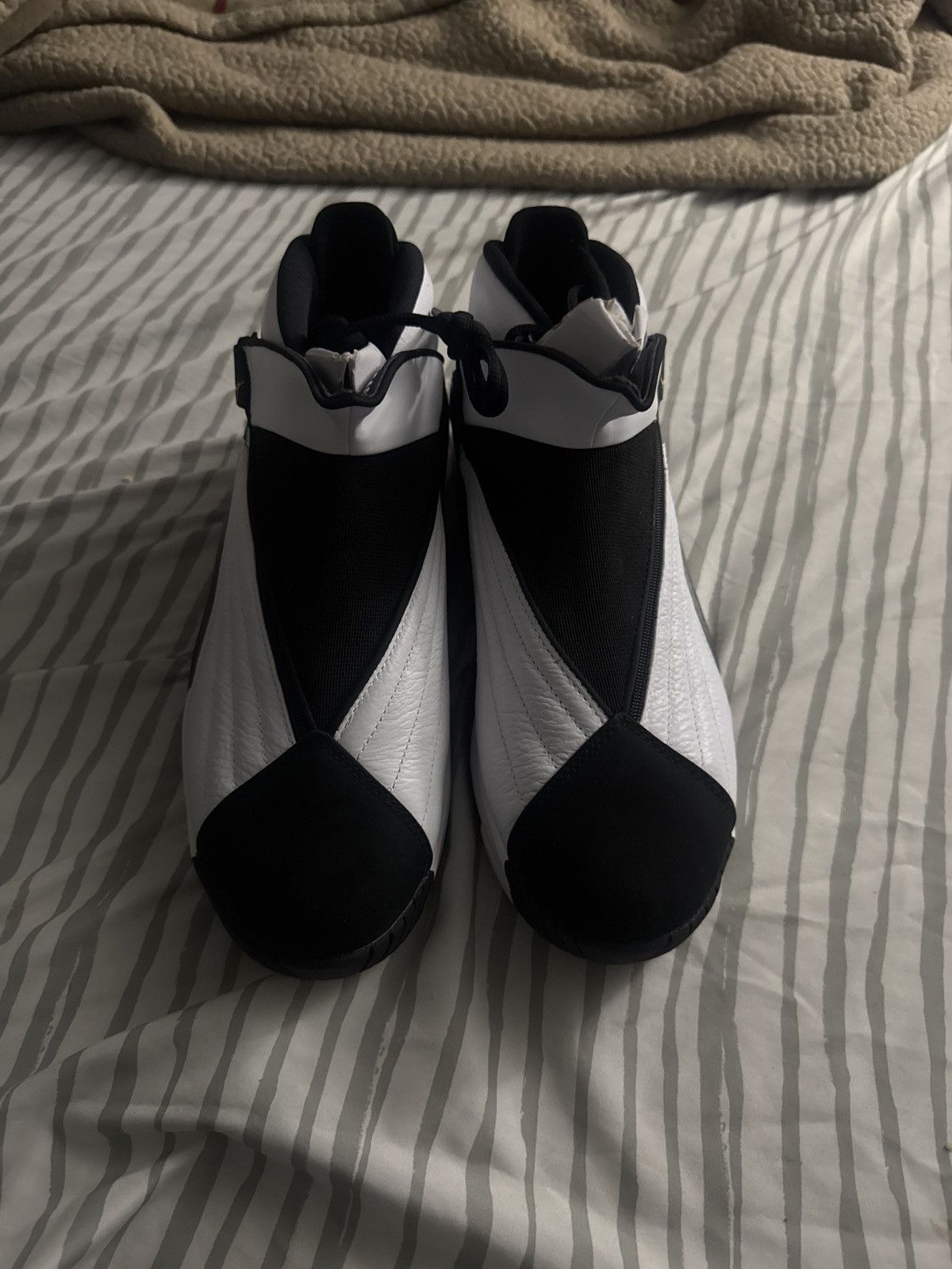 Jordan Brand Jumpman swift white black Size US 12 / EU 45 - 5 Thumbnail