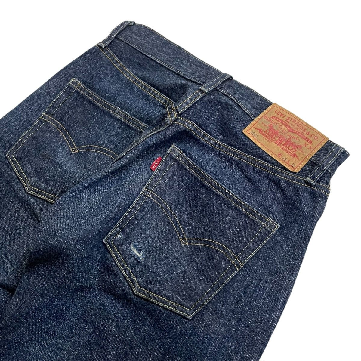 Levi's "Levi's 66501 LVC 1966 501XX Selvedge - Dark Wash" Size US 28 / EU 44 - 15 Thumbnail