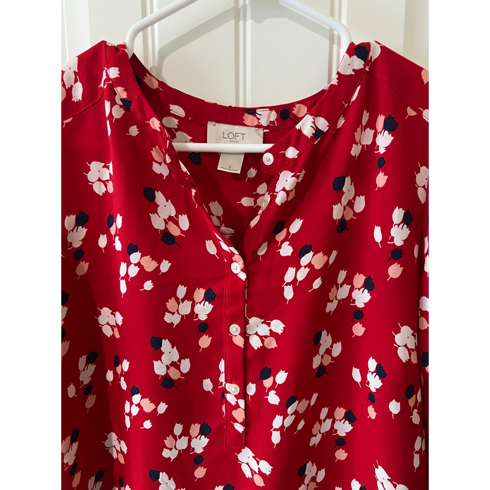 Loft blouse Long sleeves Floral Popover Top Blouse flowy Henley Size S / US 4 / IT 40 - 9 Thumbnail